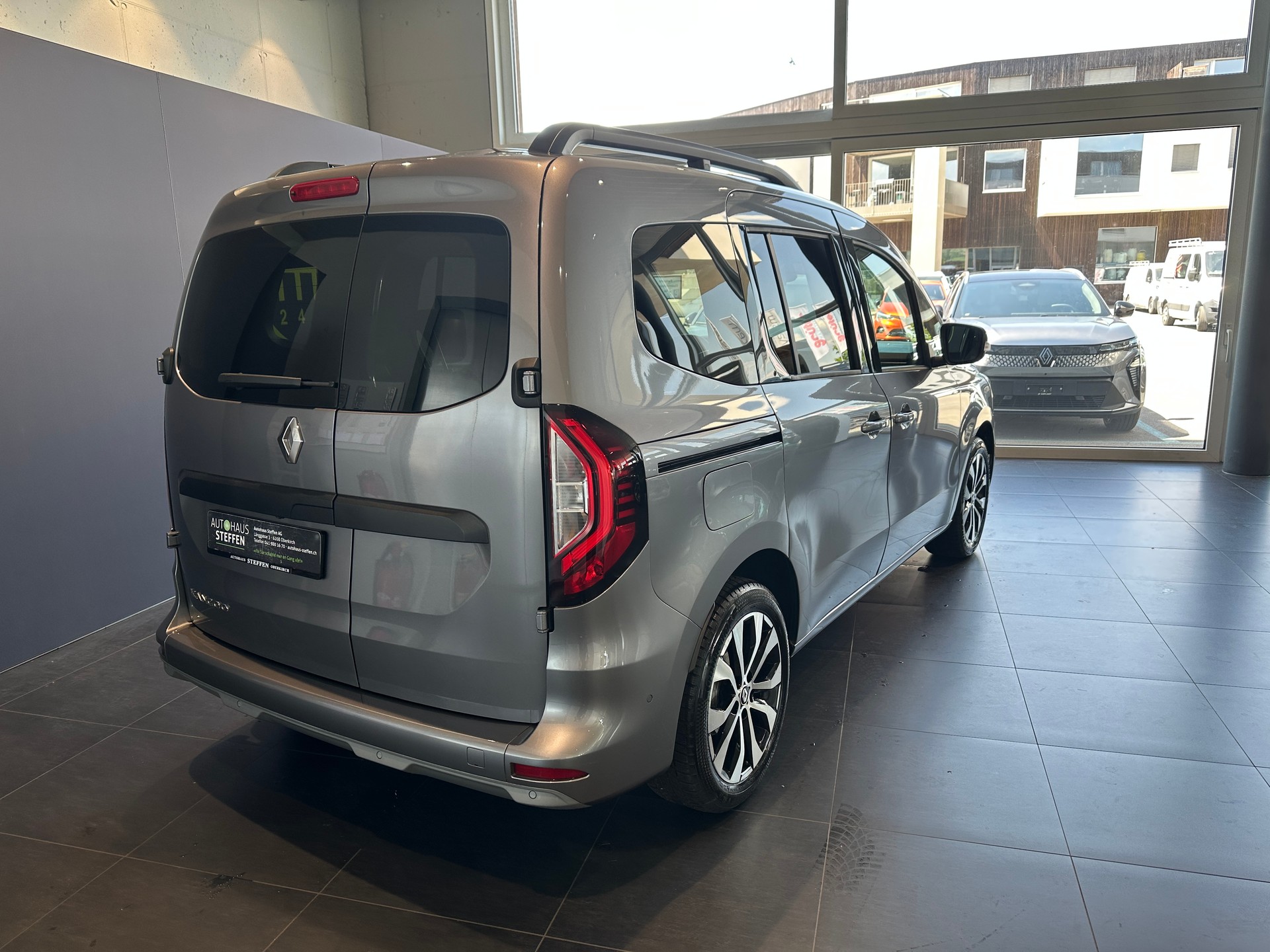 RENAULT Kangoo 1.3 TCe 130 PF Techno EDC-image-6