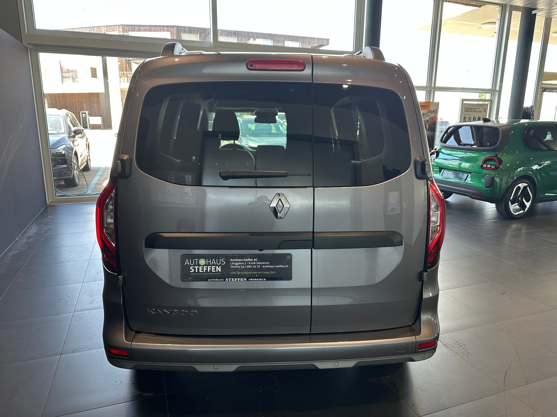 RENAULT Kangoo 1.3 TCe 130 PF Techno EDC-image-4
