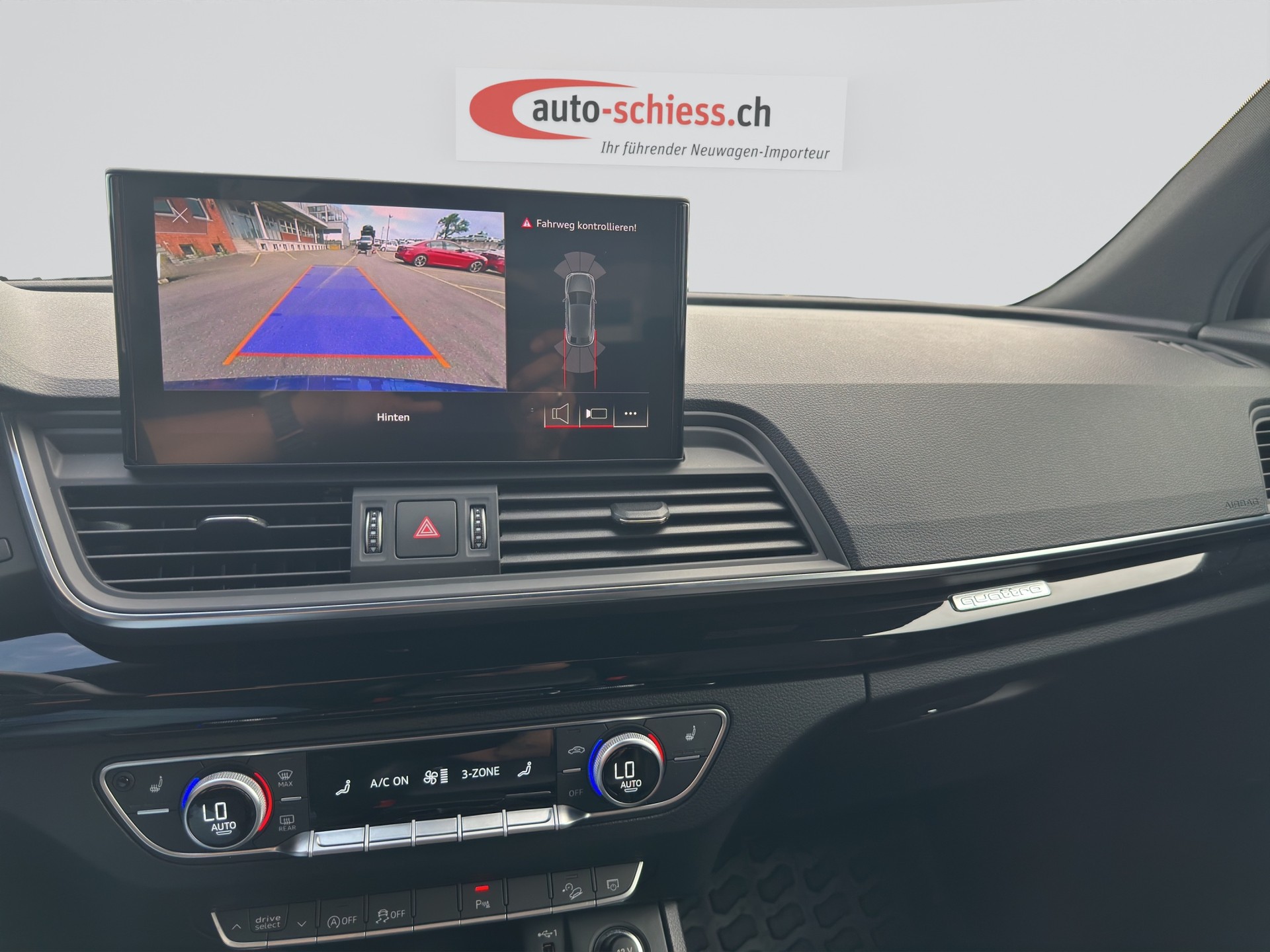 AUDI Q5 Sportback 45 TFSI S line quattro Schwarz Optik S-tronic-image-13