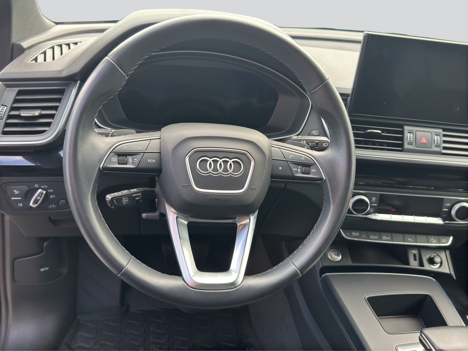 AUDI Q5 Sportback 45 TFSI S line quattro Schwarz Optik S-tronic-image-10