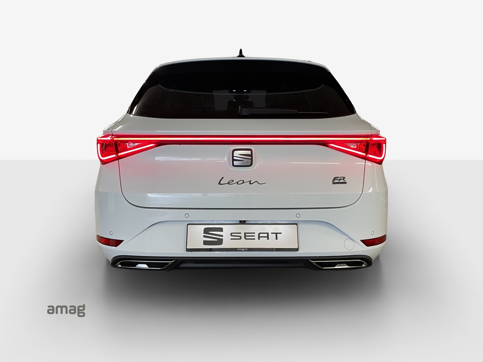 SEAT Leon ST 1.5 eHybrid pHEV DSG Move FR-image-3