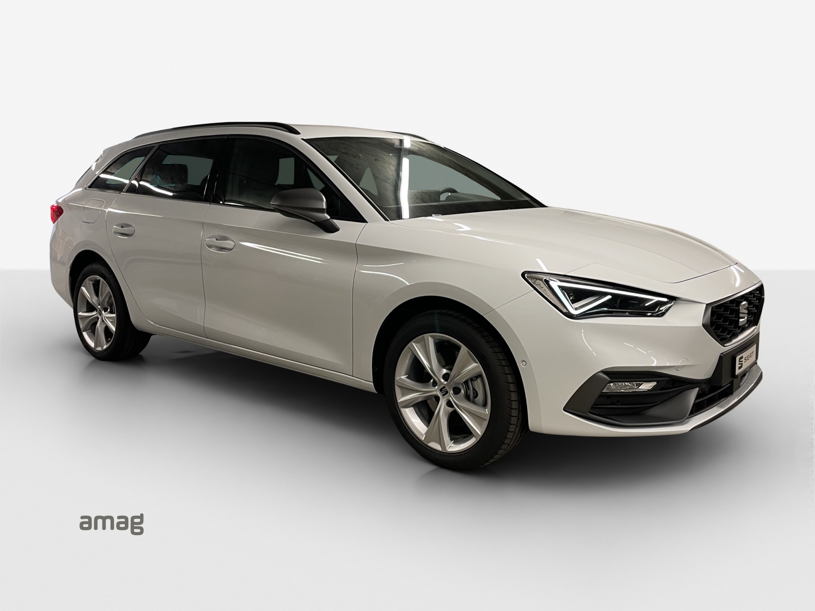 SEAT Leon ST 1.5 eHybrid pHEV DSG Move FR-image-5