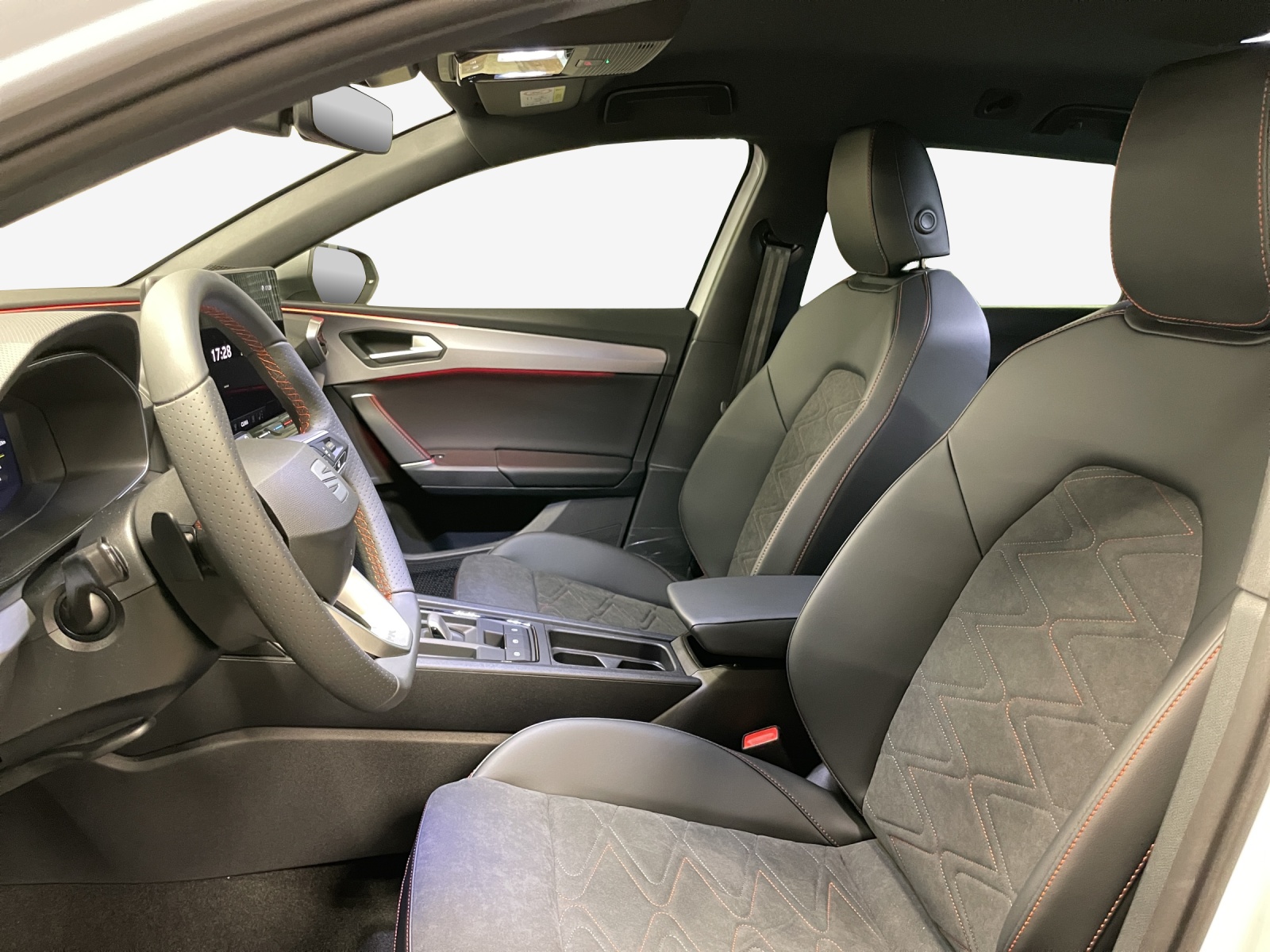 SEAT Leon ST 1.5 eHybrid pHEV DSG Move FR-image-7