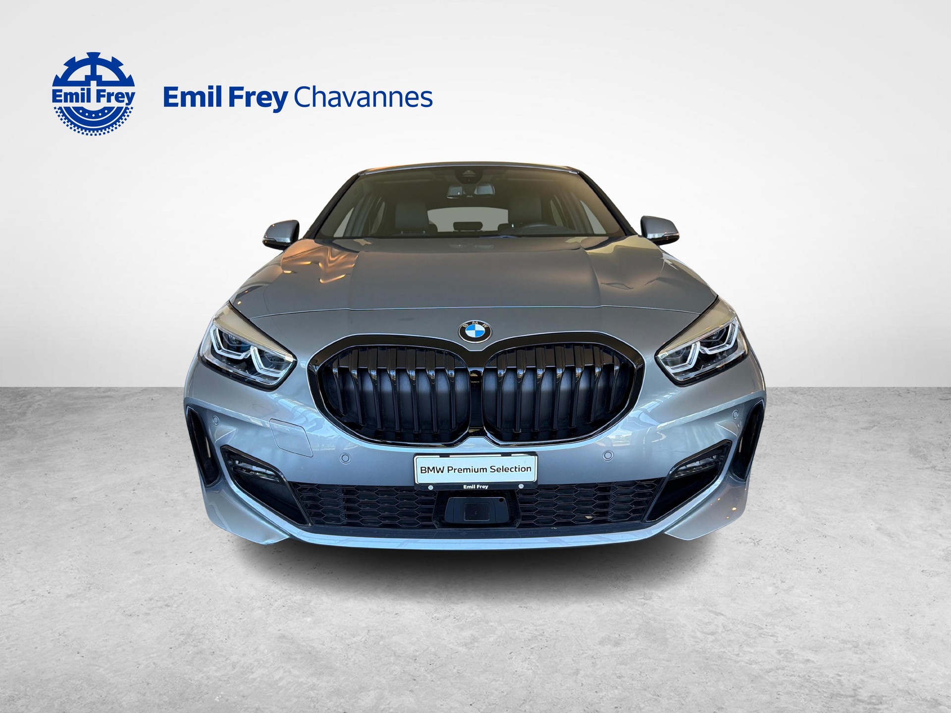 BMW 120i M-Sport Steptronic-image-6