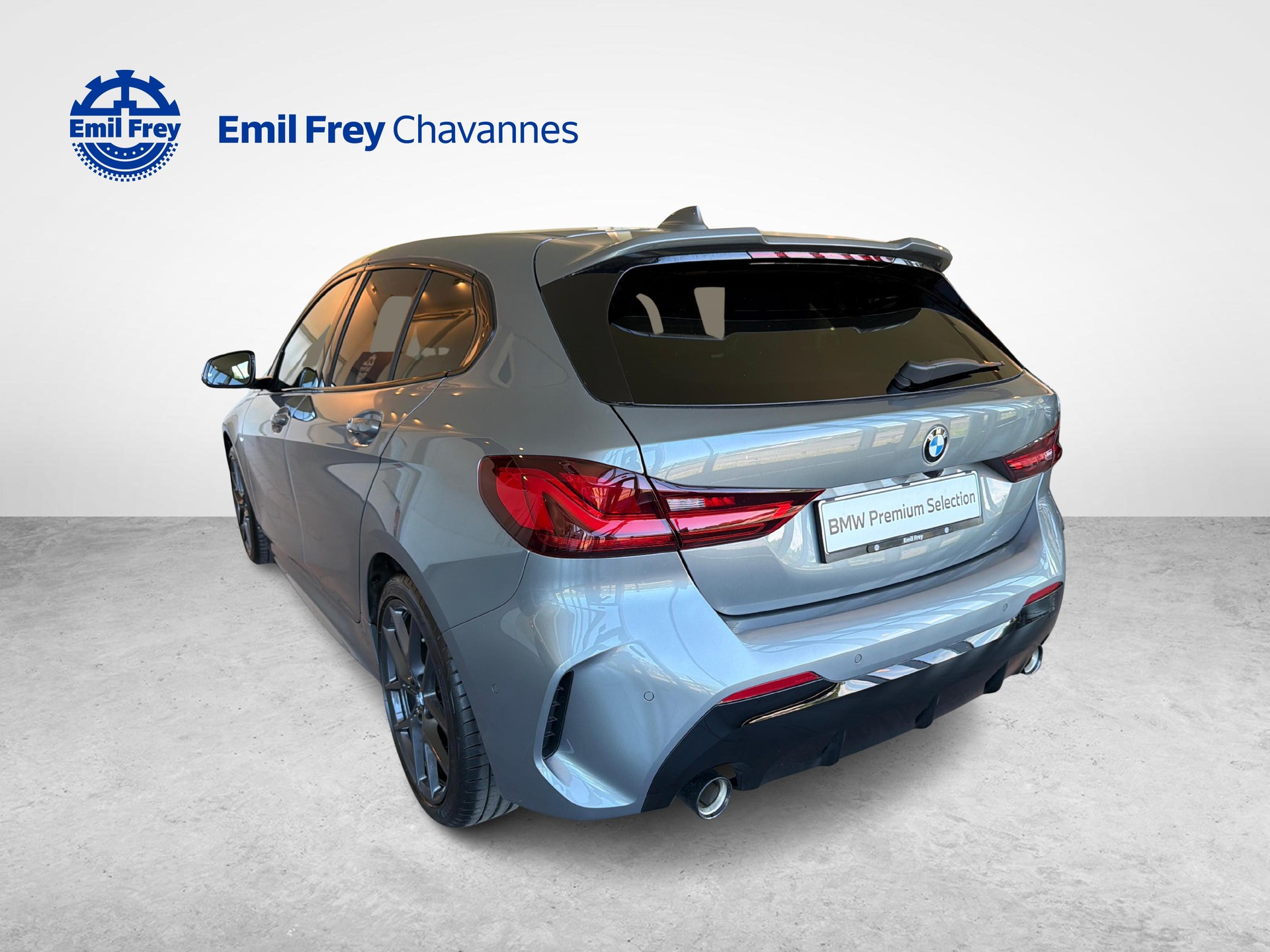 BMW 120i M-Sport Steptronic-showroom-element-3