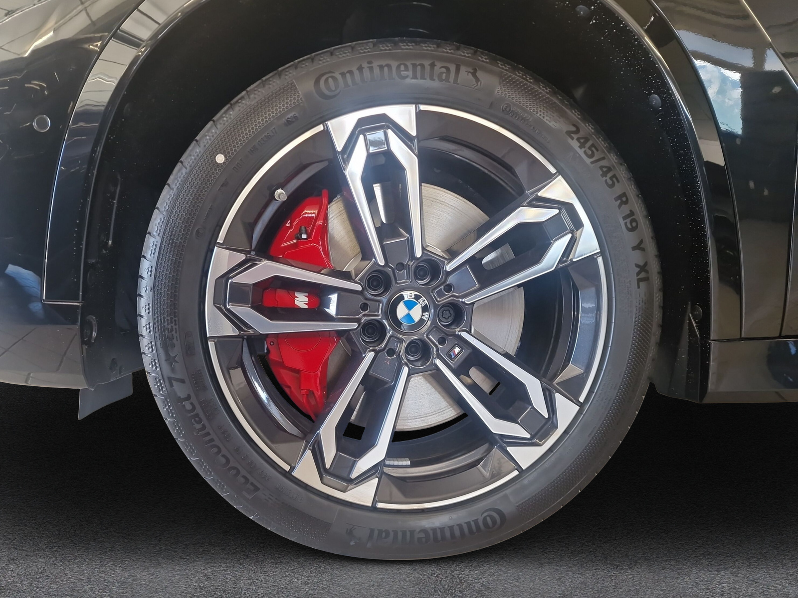 BMW iX1 xDrive 30 M Sport Pro-image-9