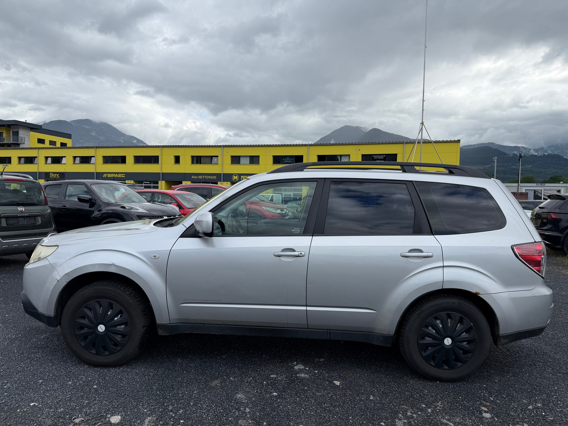 SUBARU Forester 2.0X Advantage Automatic-image-3