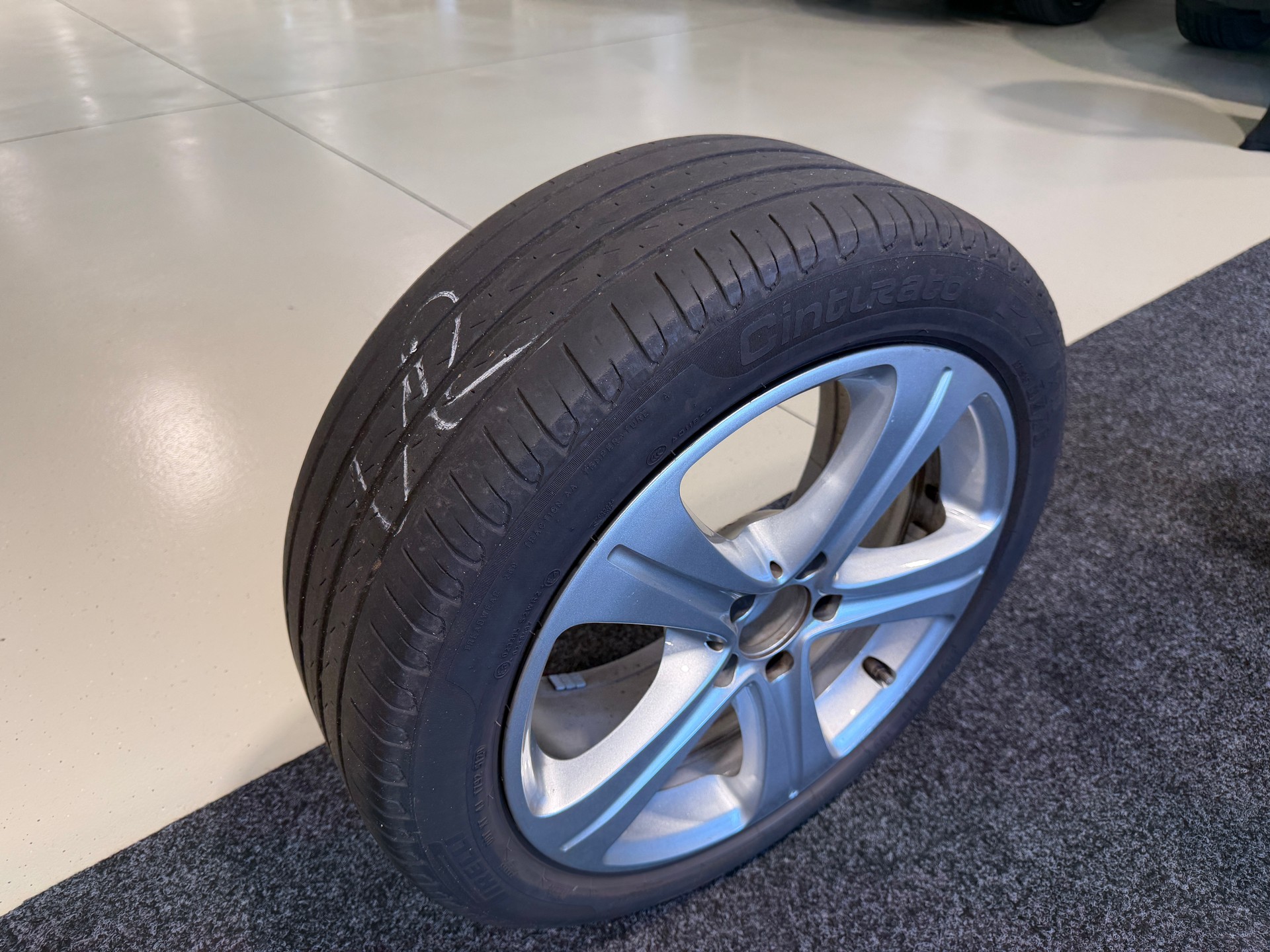 MERCEDES-BENZ E 350 d Avantgarde 9G-Tronic-image-19