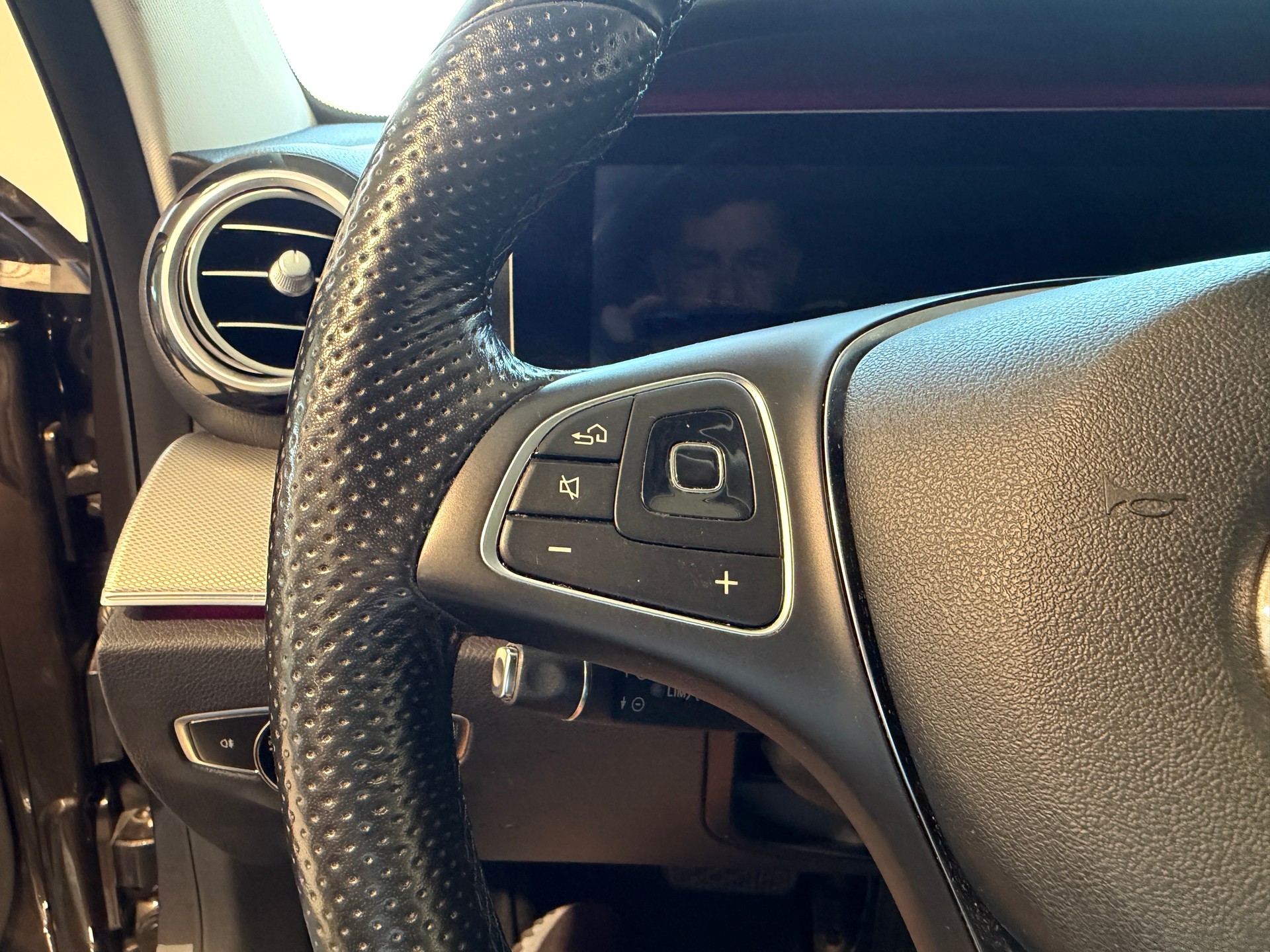 MERCEDES-BENZ E 350 d Avantgarde 9G-Tronic-image-14