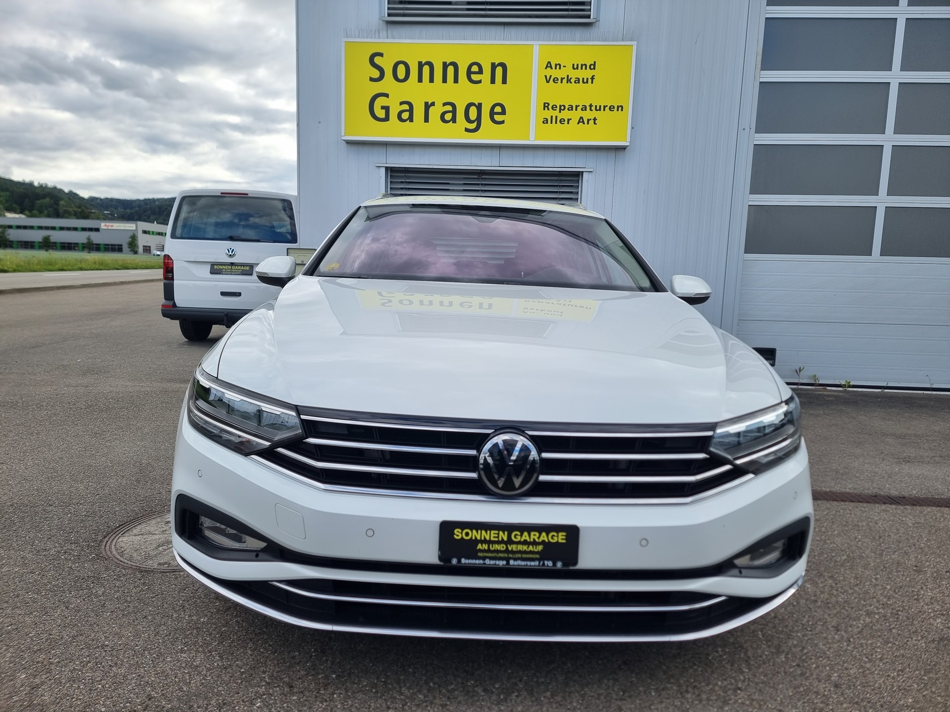 VW Passat 2.0 TDI BMT Business 4Motion DSG-image-1