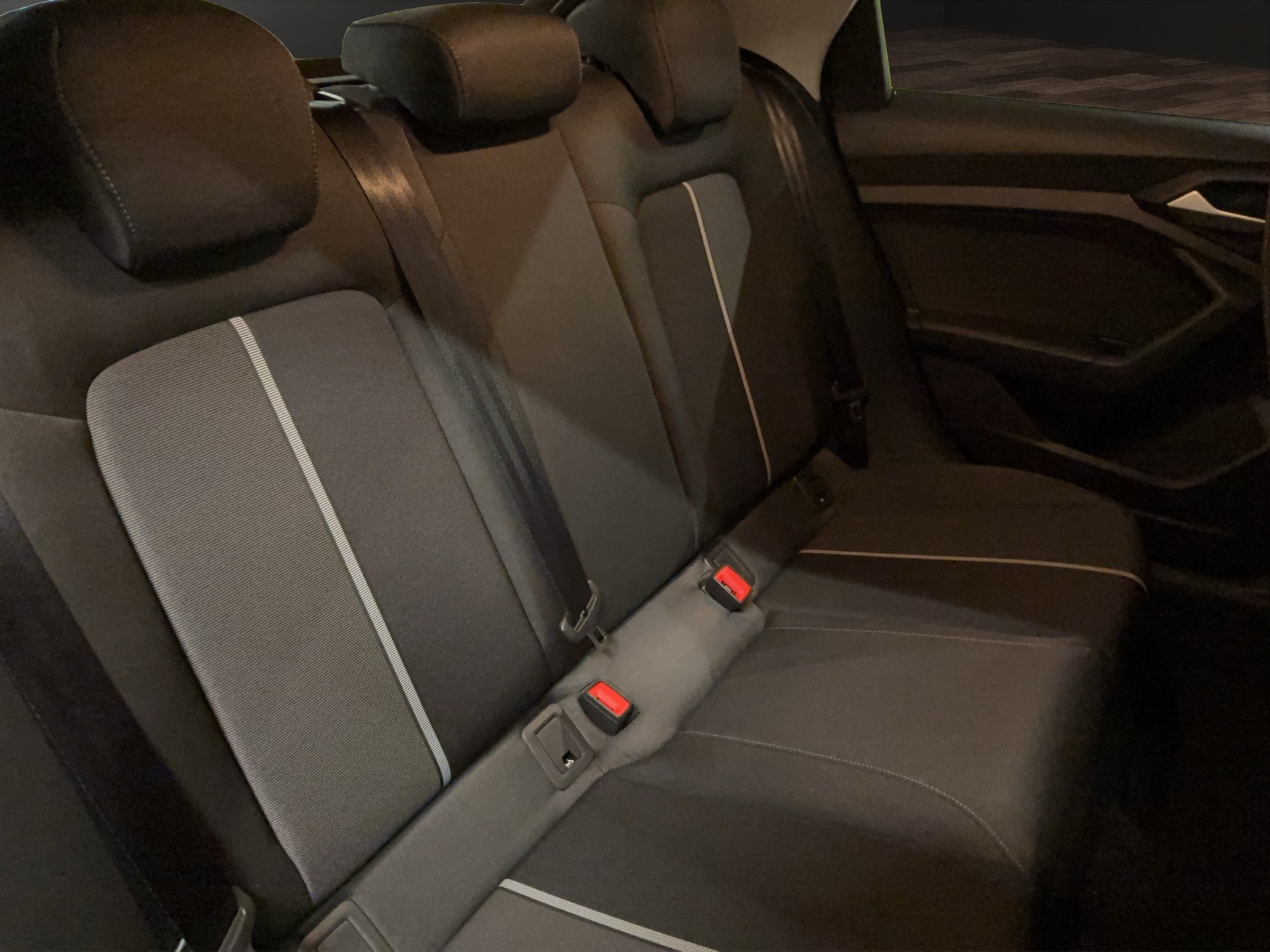 AUDI A1 Sportback 30 TFSI Attraction S-tronic-image-15