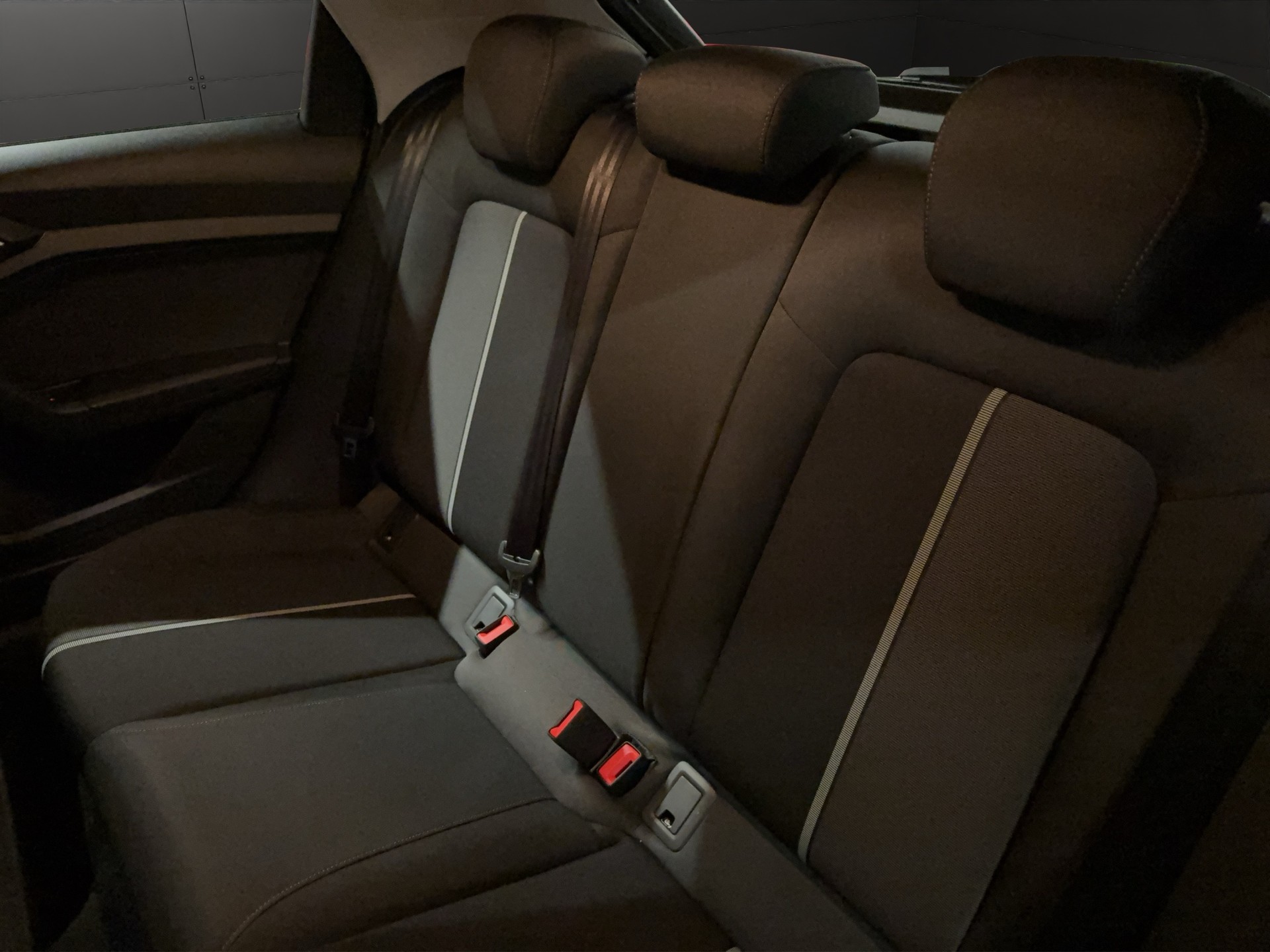 AUDI A1 Sportback 30 TFSI Attraction S-tronic-image-10