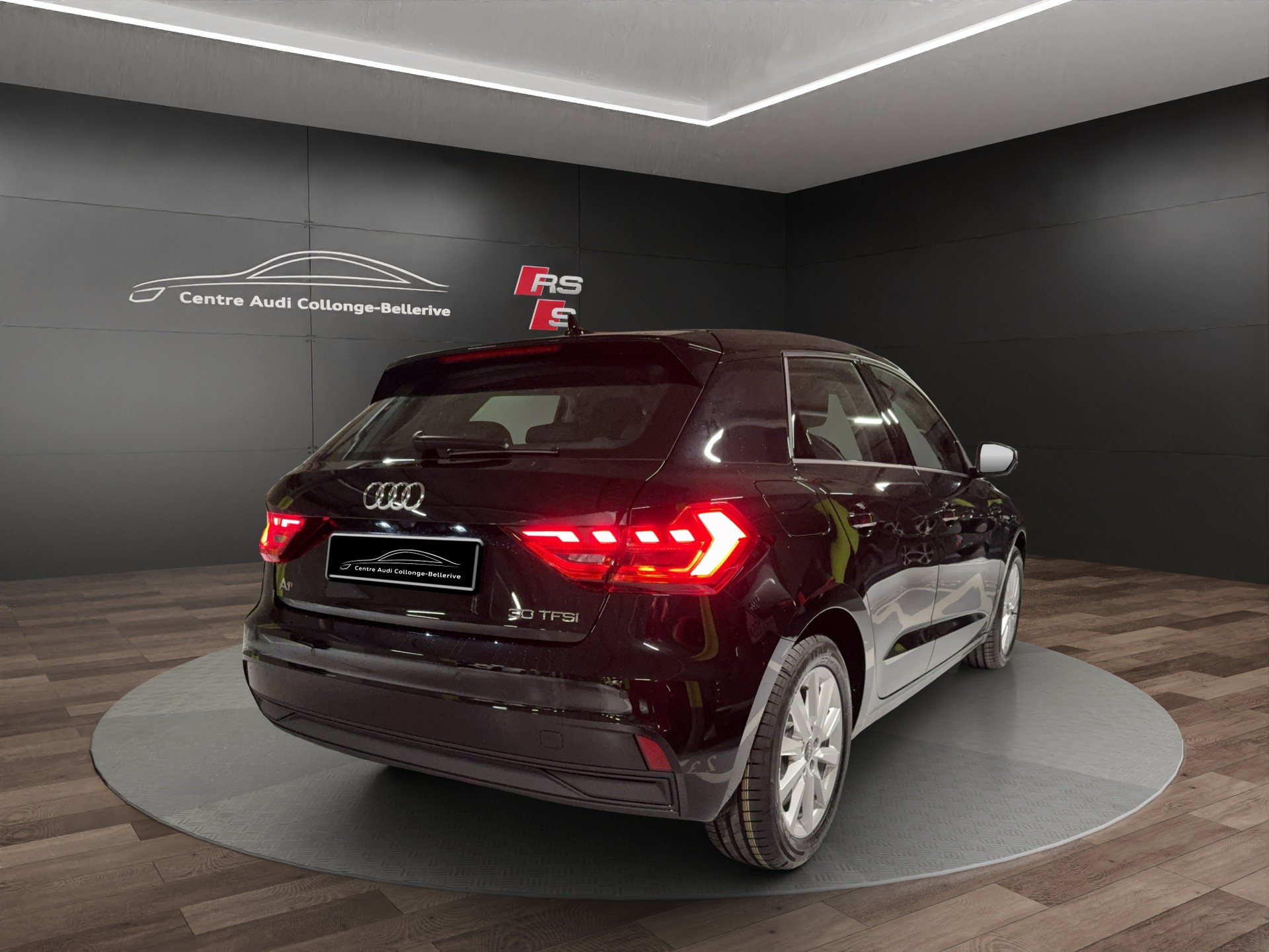 AUDI A1 Sportback 30 TFSI Attraction S-tronic-image-5