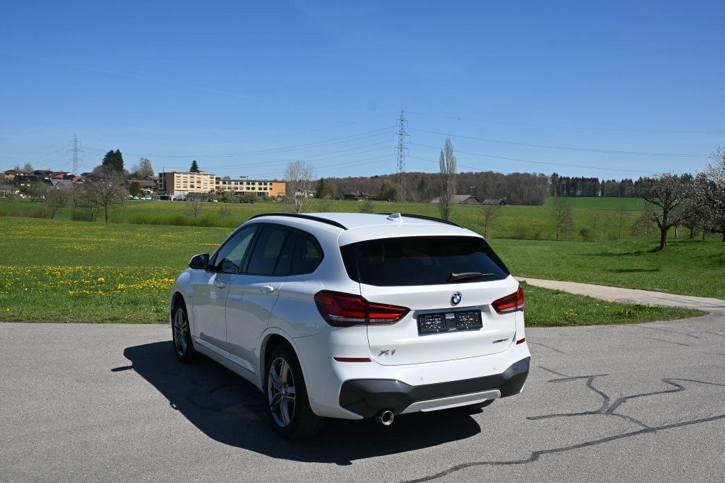 BMW X1 sDrive 18i Steptronic M Sport DSK-image-3