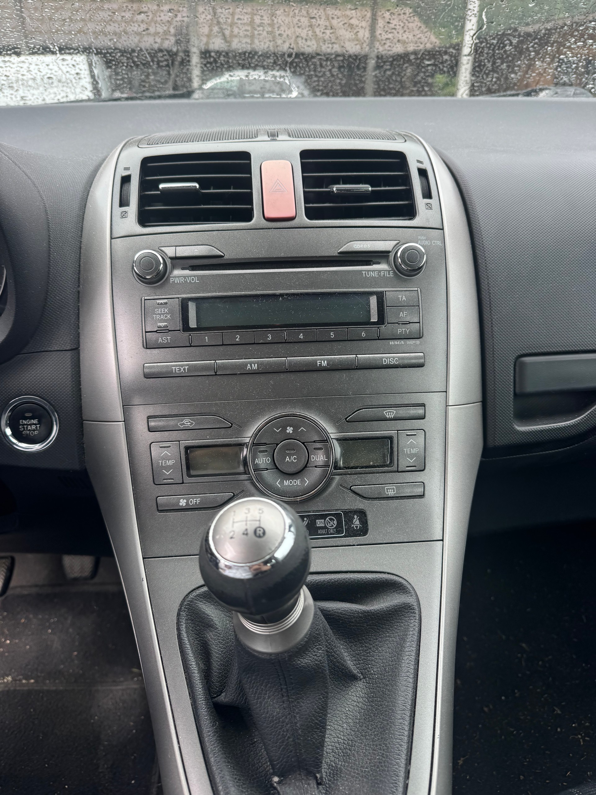 TOYOTA Auris 1.6 Linea Luna-image-7