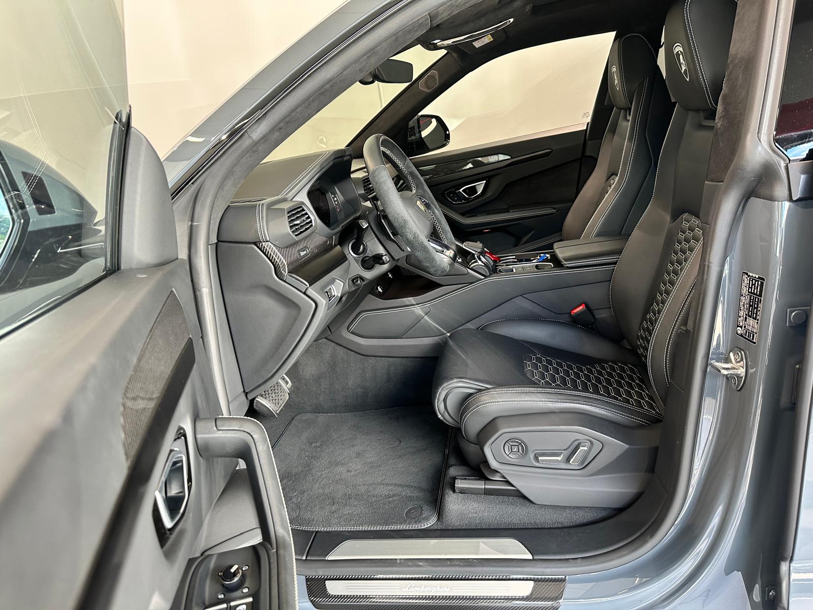 LAMBORGHINI Urus E-Gear-image-8
