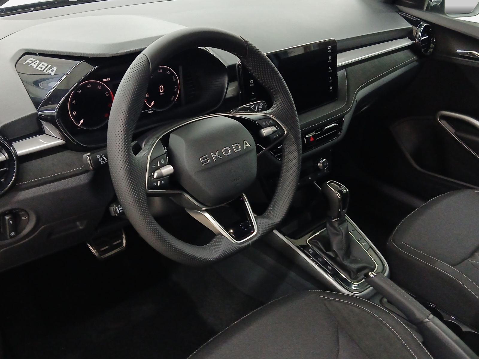 SKODA Fabia 1.0 TSI Dynamic DSG-image-14