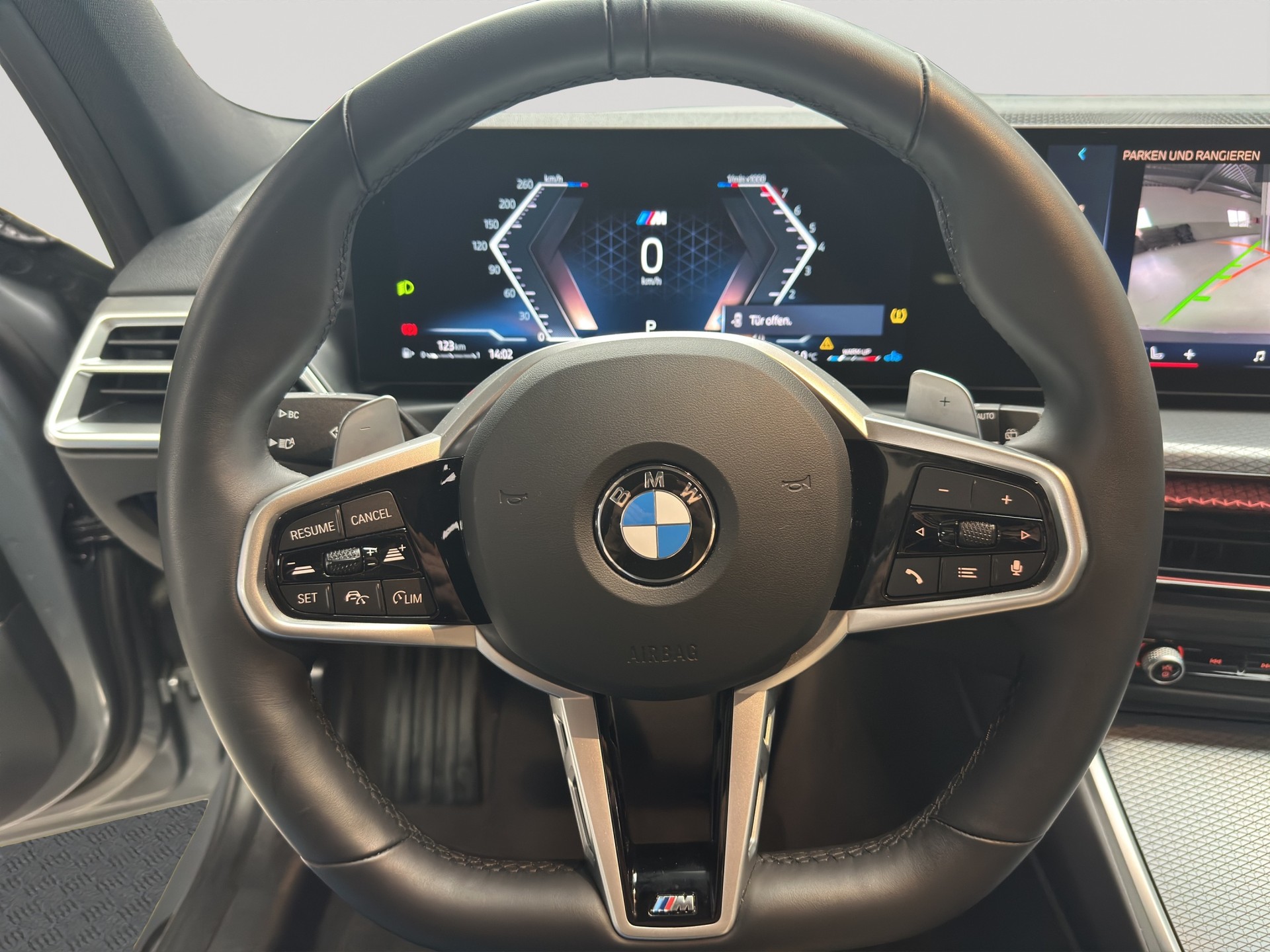 BMW 330i Touring xDrive Steptronic M Sport-image-9