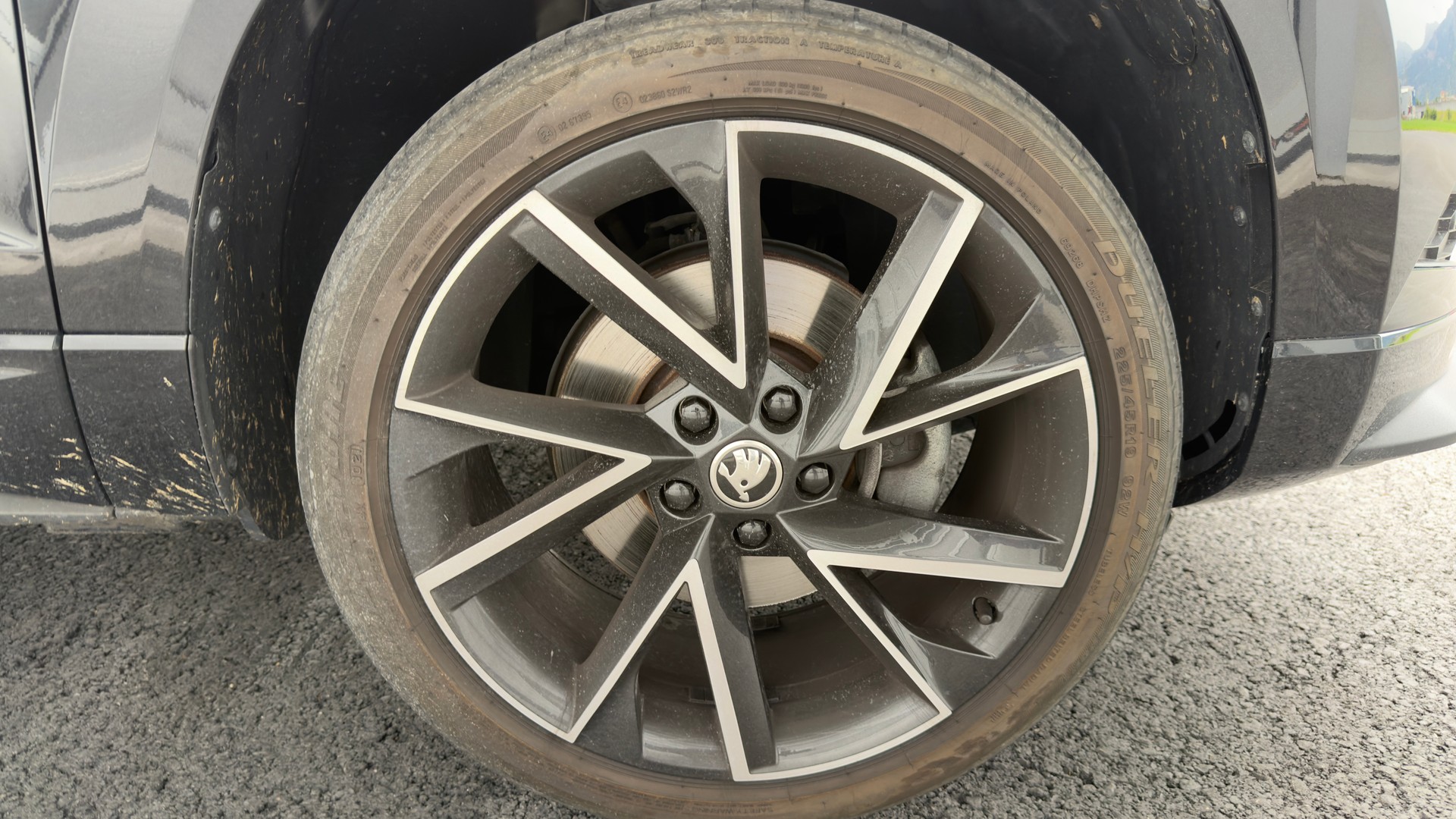 SKODA Karoq 2.0 TSI SportLine DSG 4x4-image-3