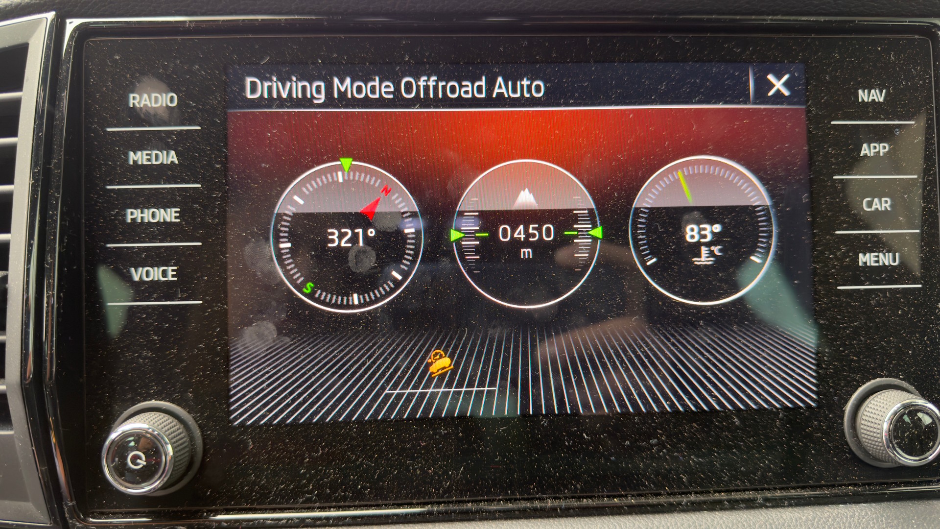 SKODA Karoq 2.0 TSI SportLine DSG 4x4-image-13