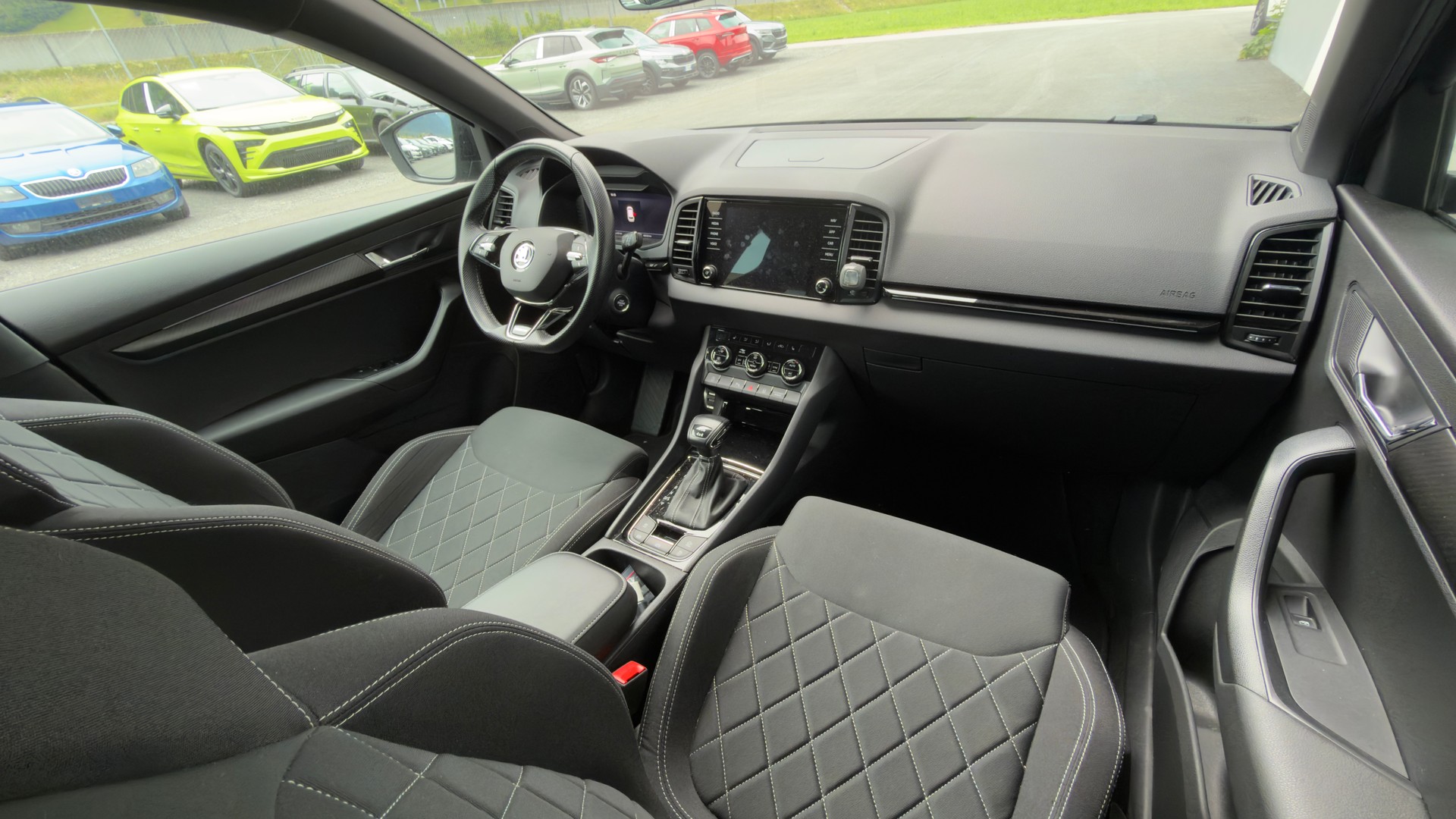 SKODA Karoq 2.0 TSI SportLine DSG 4x4-image-10