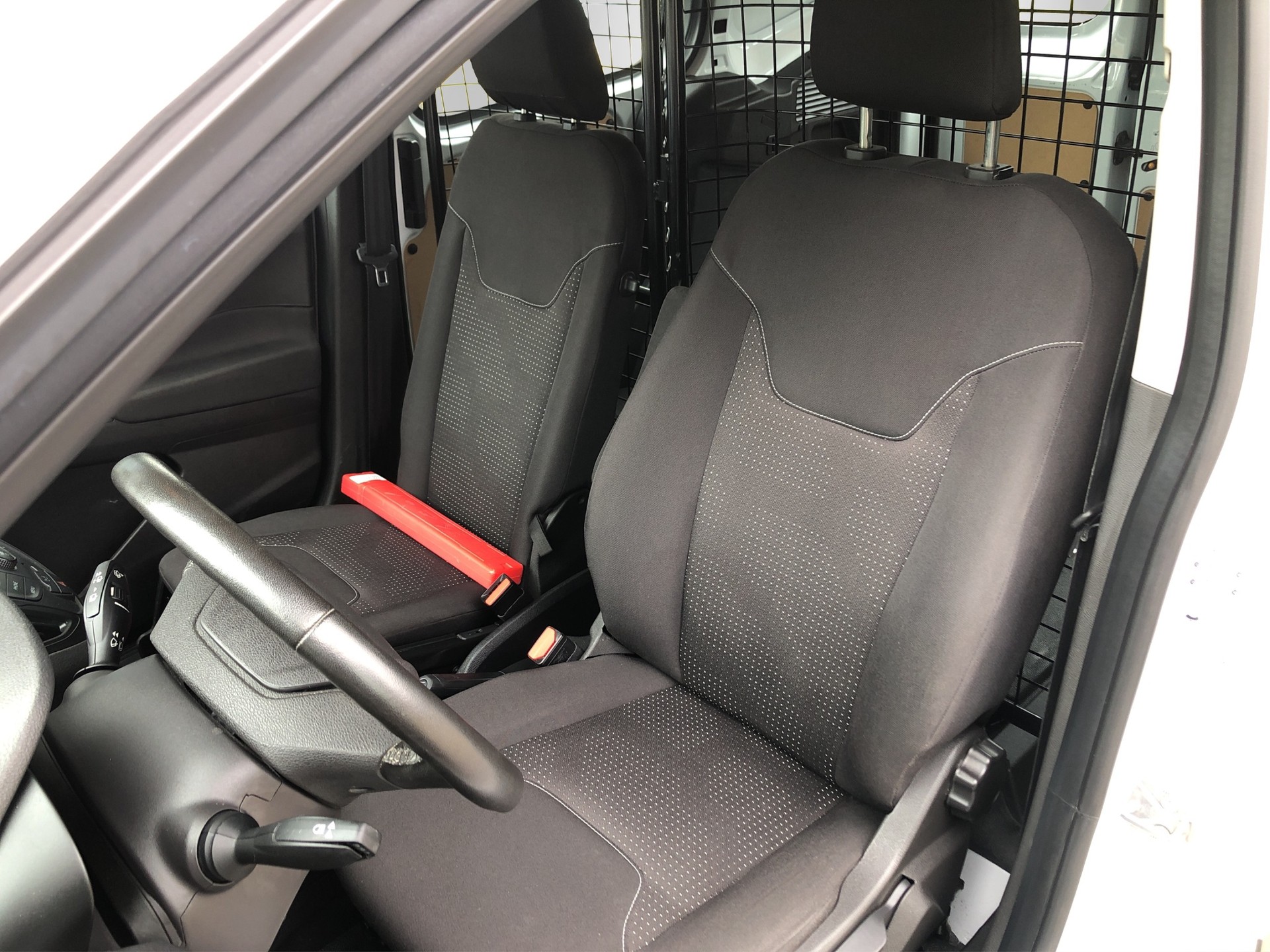 FORD Transit Courier Van 1.0 EcoBoost Trend-image-8
