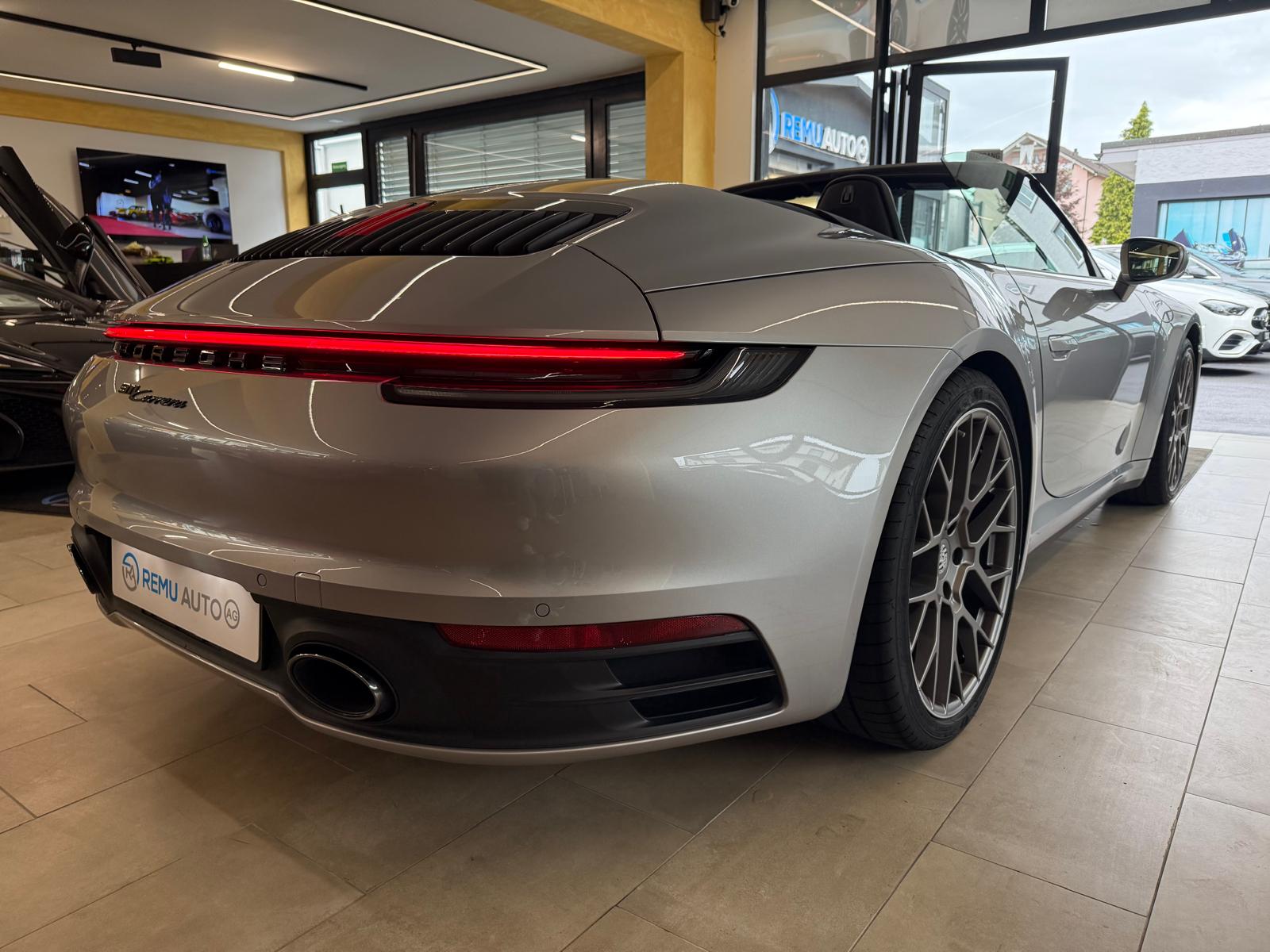 PORSCHE 911 Carrera Cabriolet PDK-image-2