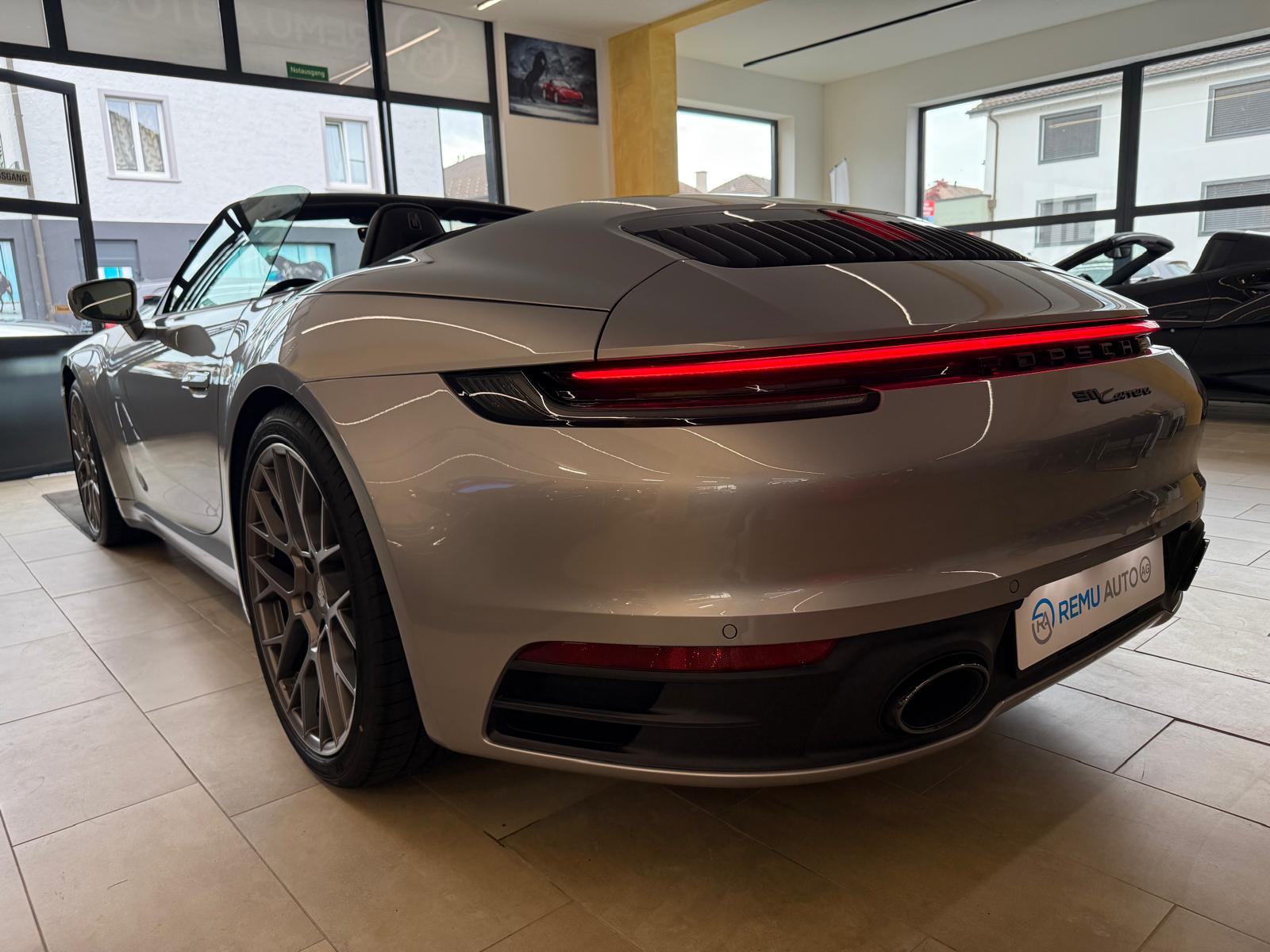 PORSCHE 911 Carrera Cabriolet PDK-image-4