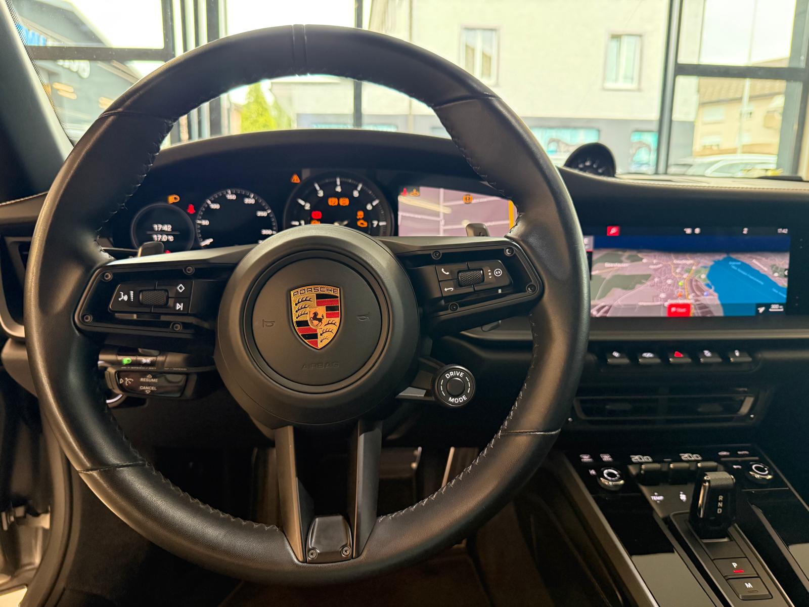PORSCHE 911 Carrera Cabriolet PDK-image-13