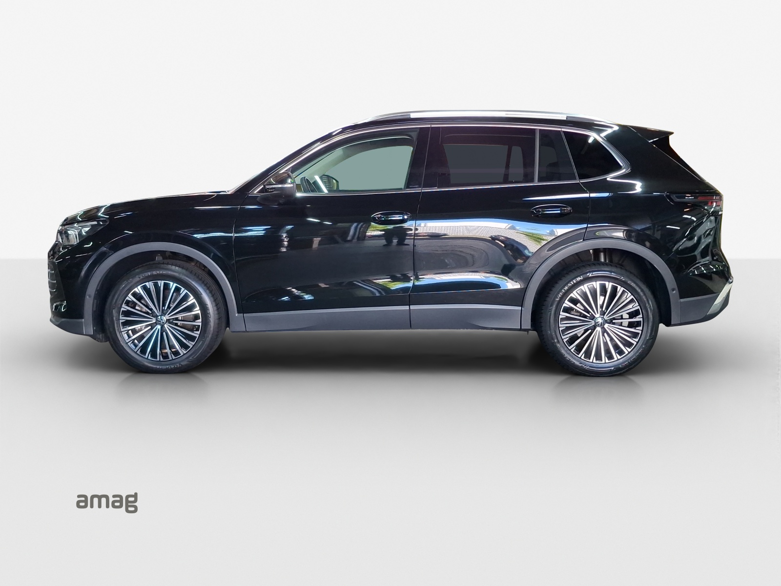 VW Tiguan 2.0 TSI DSG Elegance 4Motion-image-1