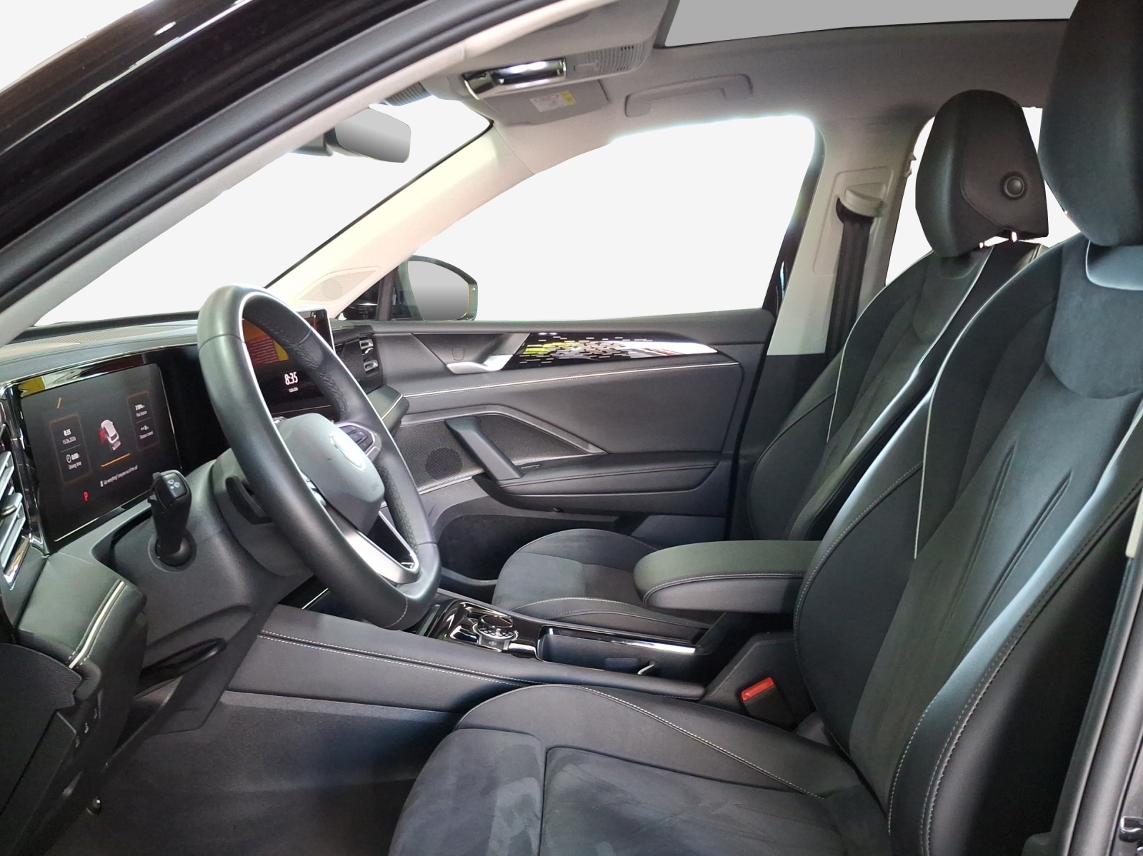 VW Tiguan 2.0 TSI DSG Elegance 4Motion-image-7