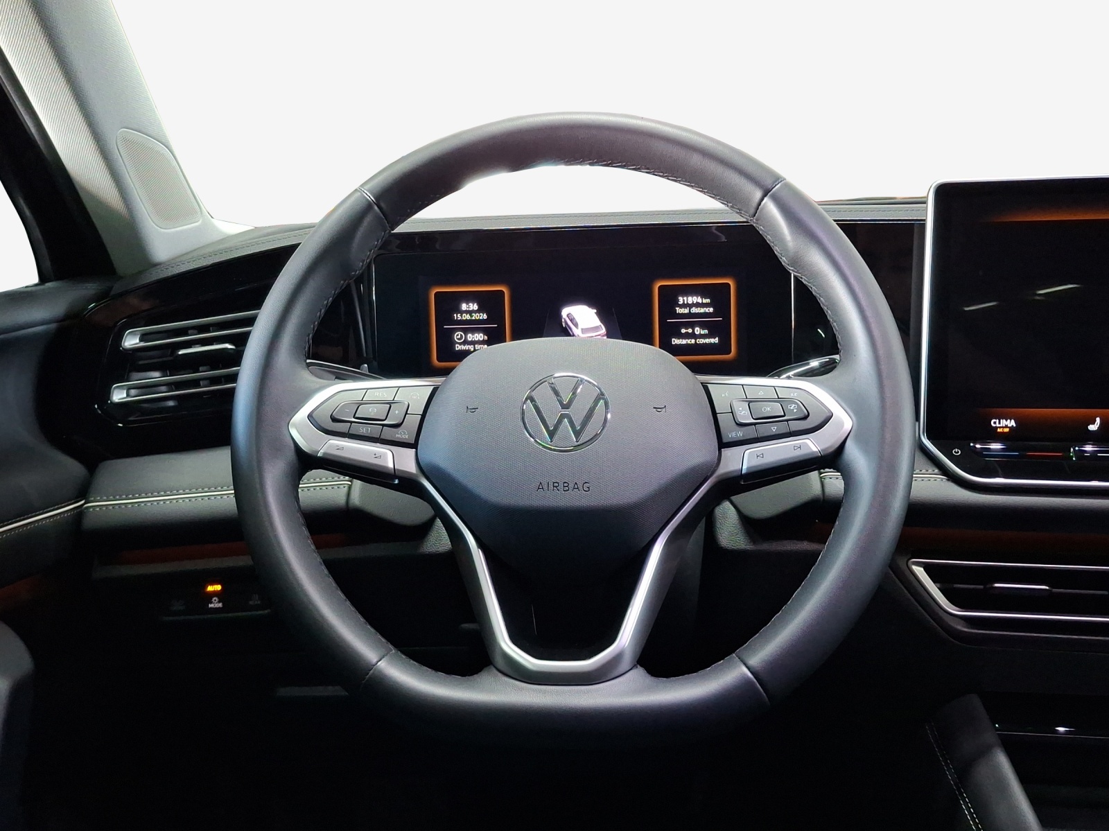 VW Tiguan 2.0 TSI DSG Elegance 4Motion-image-9