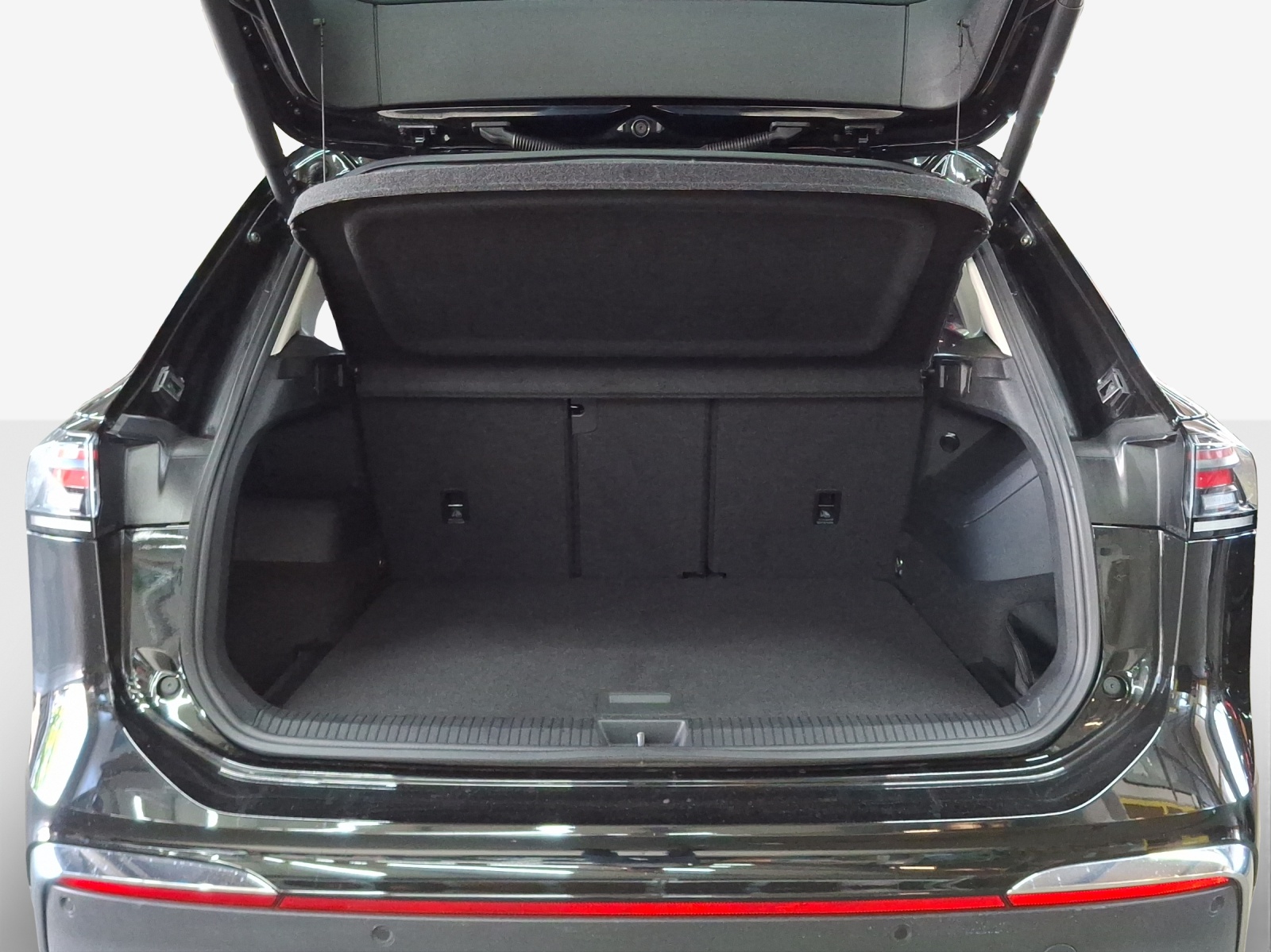 VW Tiguan 2.0 TSI DSG Elegance 4Motion-image-12