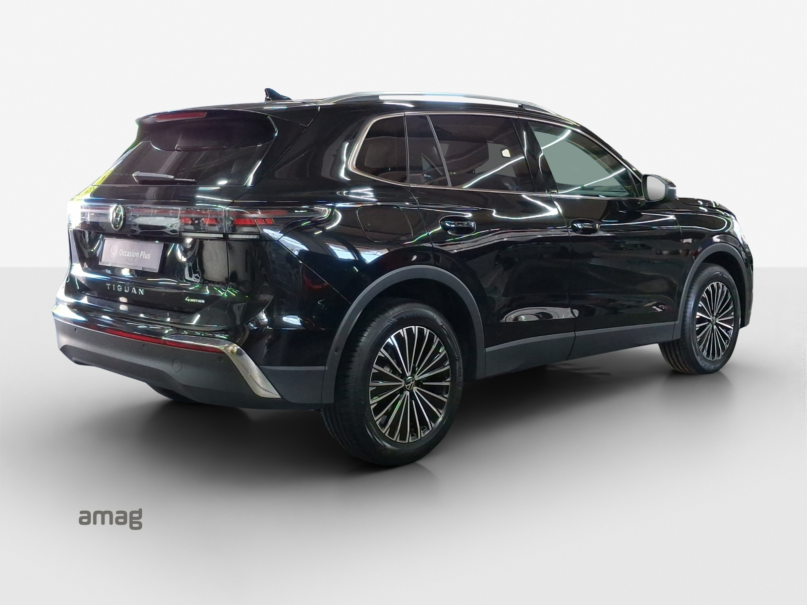 VW Tiguan 2.0 TSI DSG Elegance 4Motion-image-4
