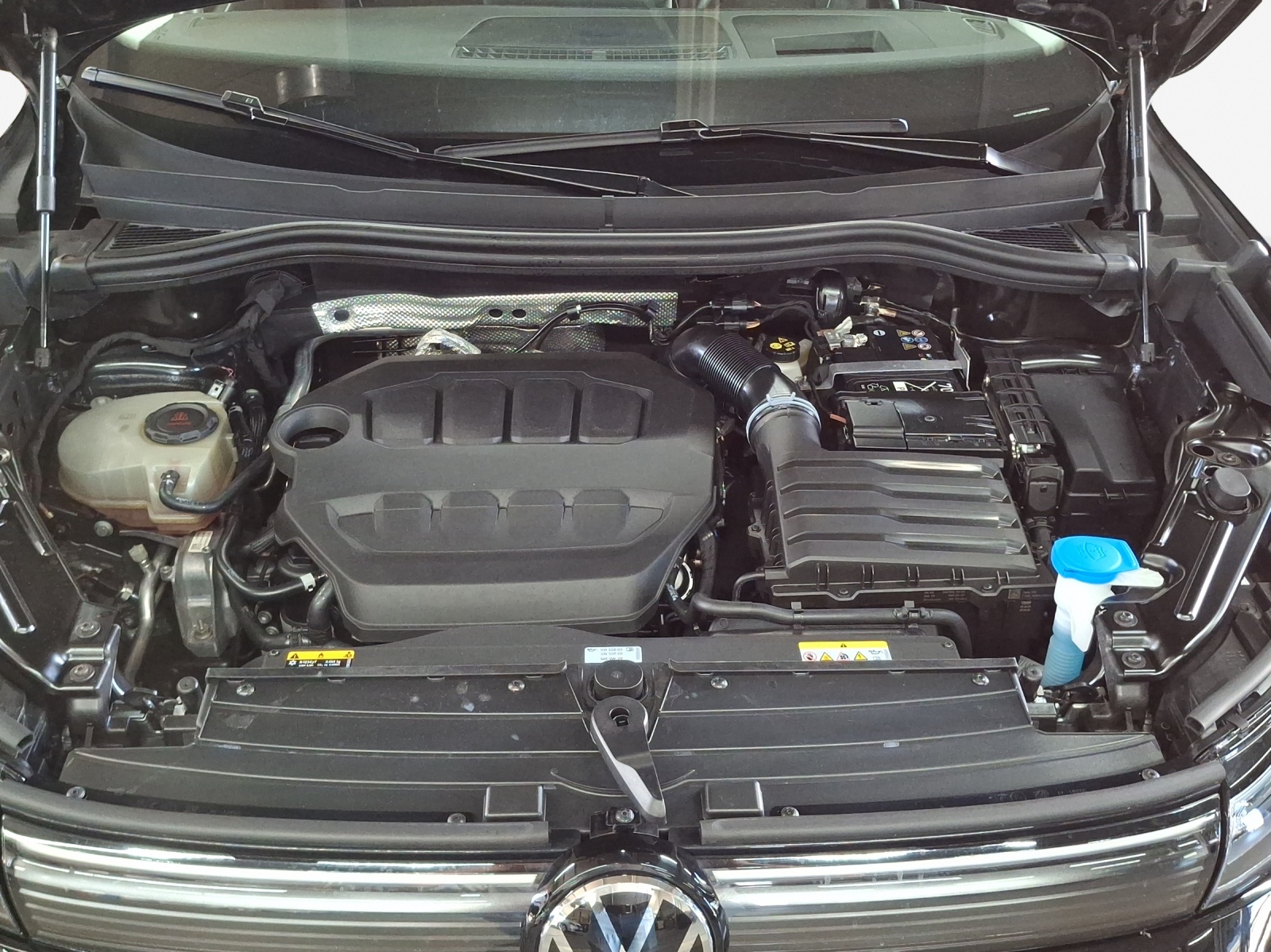 VW Tiguan 2.0 TSI DSG Elegance 4Motion-image-15