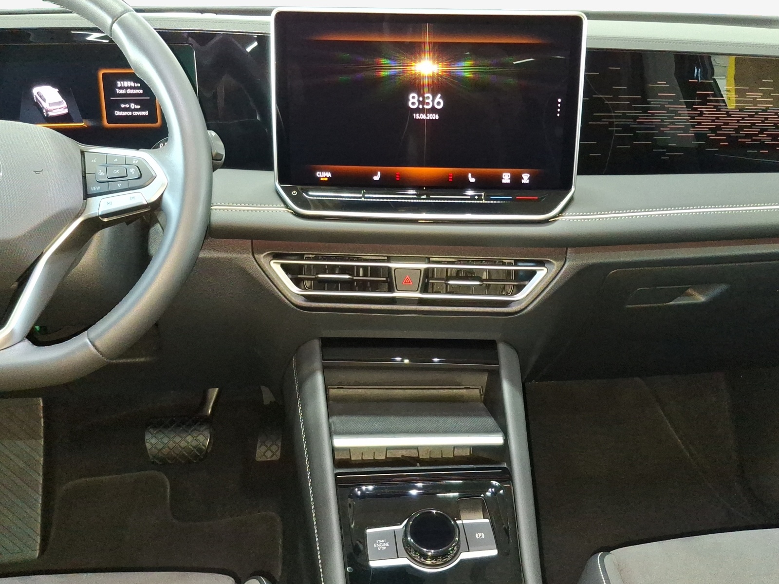 VW Tiguan 2.0 TSI DSG Elegance 4Motion-image-10