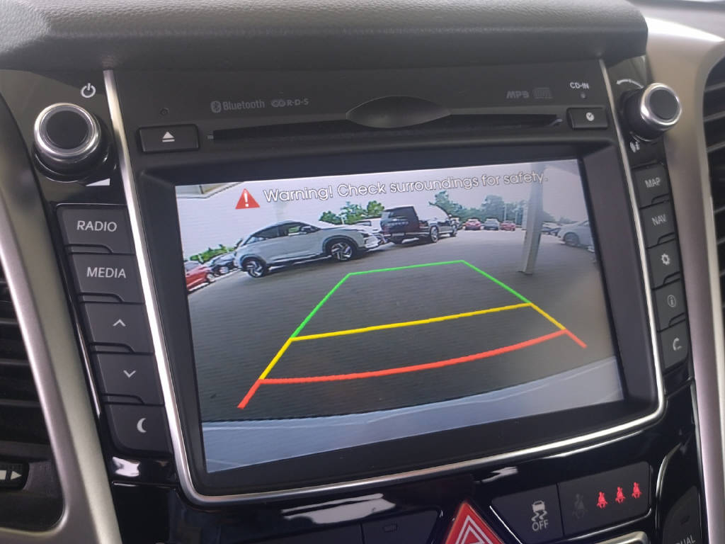 HYUNDAI i30 1.6 GDi Lounge-image-17