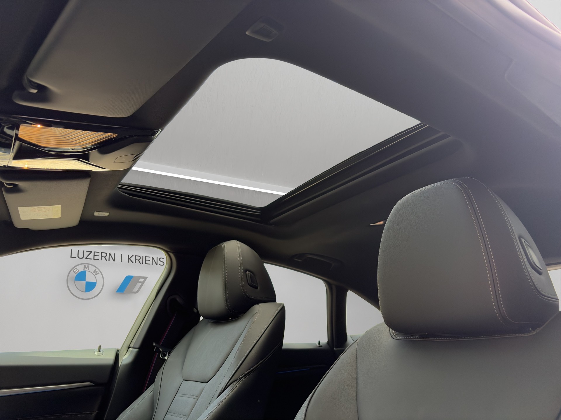 BMW i4 M50 M Sport Pro-image-11