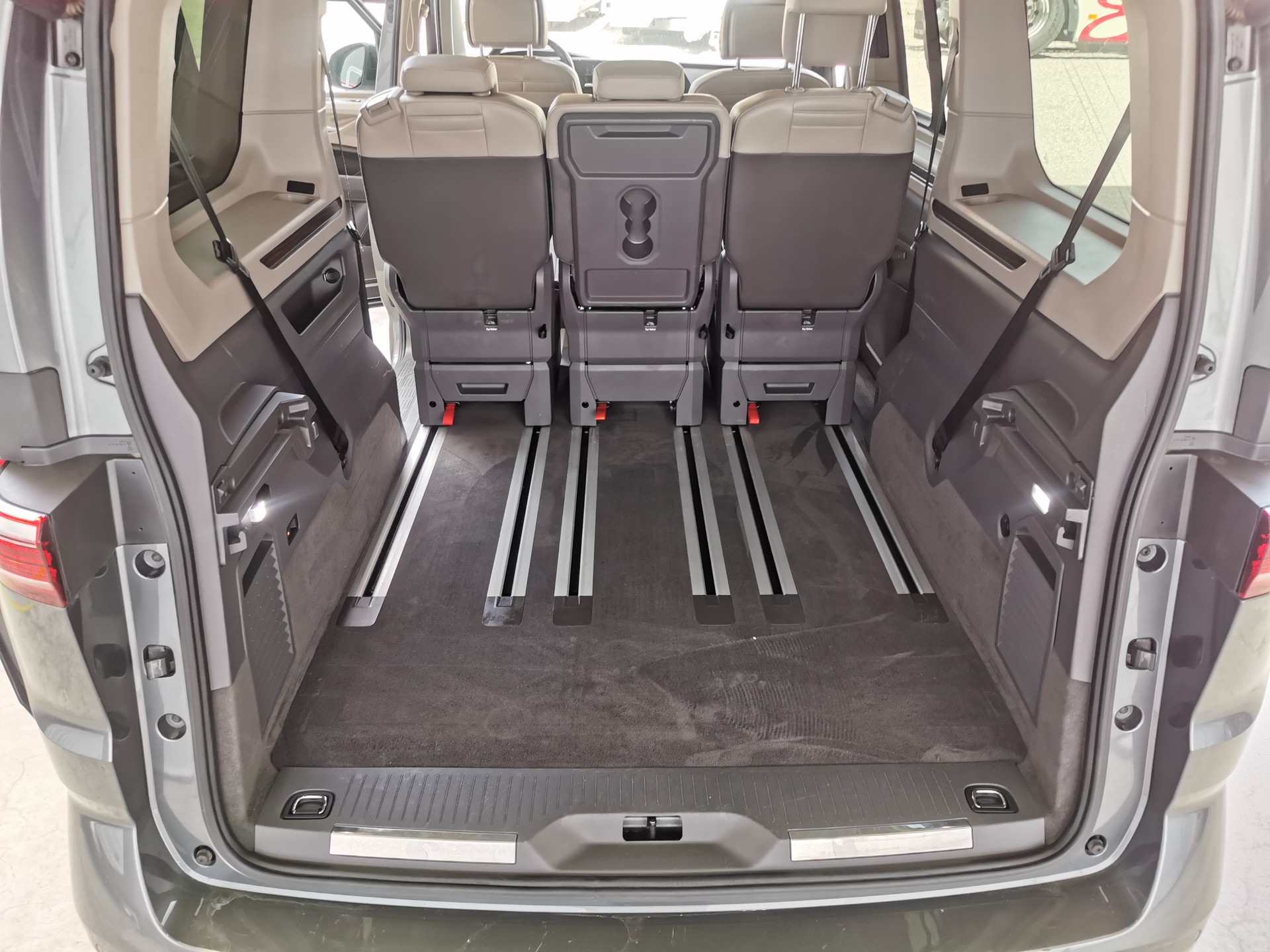 VW Multivan 1.4 eHybrid Style DSG-image-9