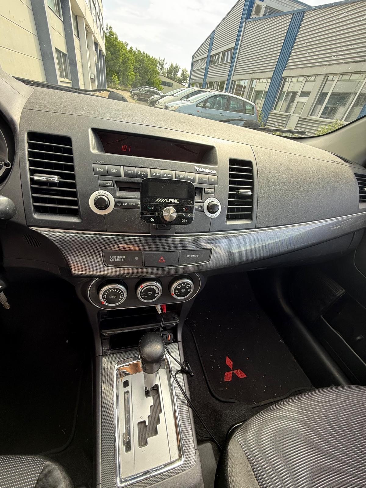 MITSUBISHI Lancer Sportback 1.8 Instyle CVT-image-10