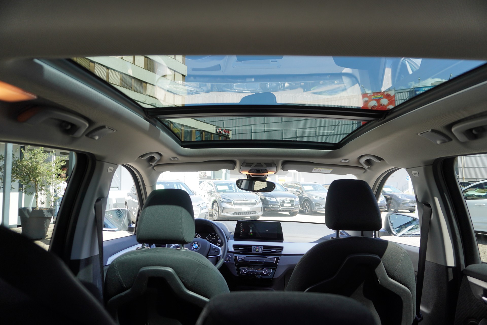 BMW X1 xDrive 20d Travel Edition Steptronic-image-10