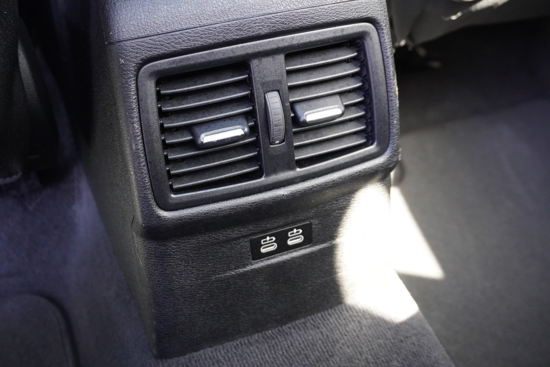 BMW X1 xDrive 20d Travel Edition Steptronic-image-14