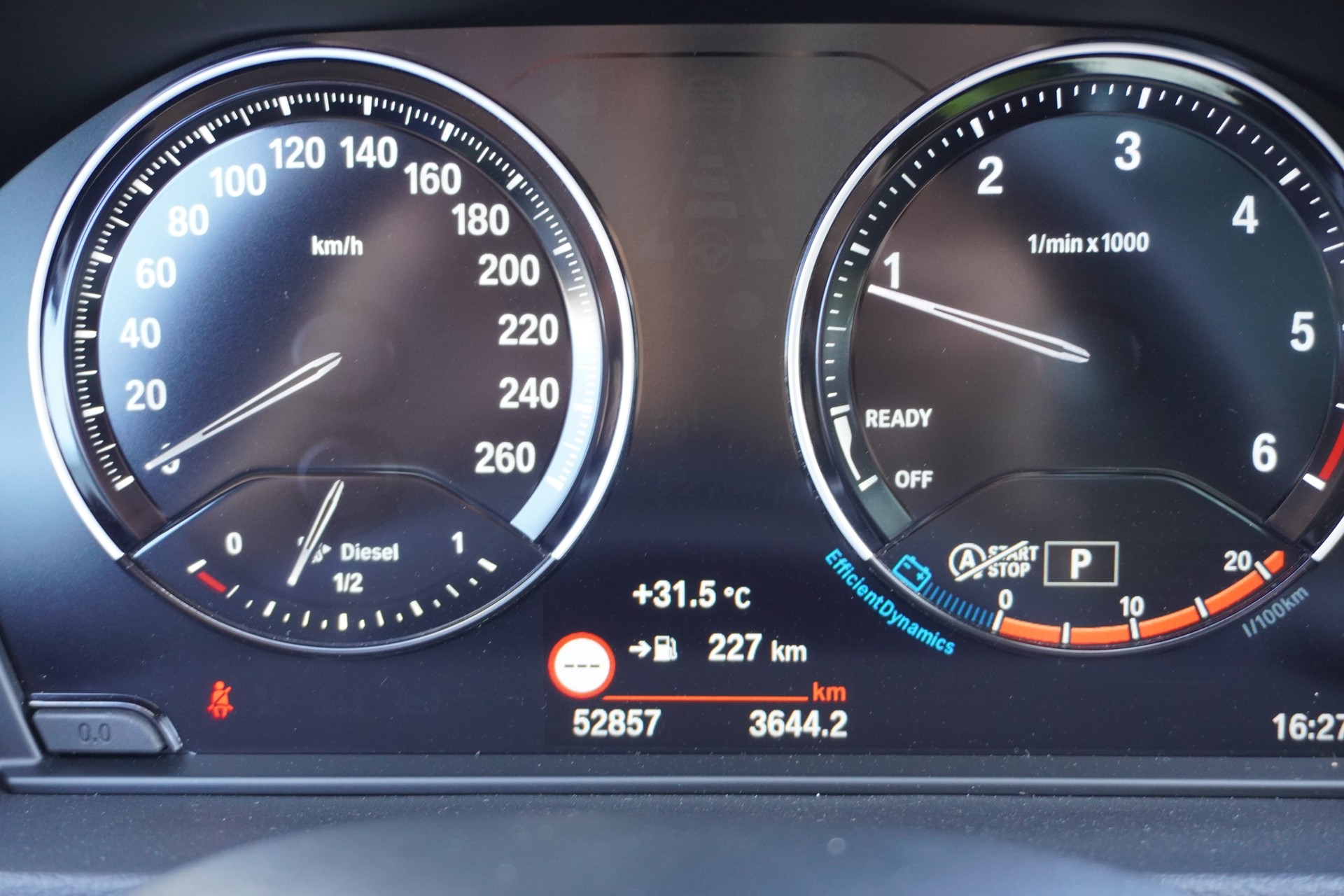 BMW X1 xDrive 20d Travel Edition Steptronic-image-29