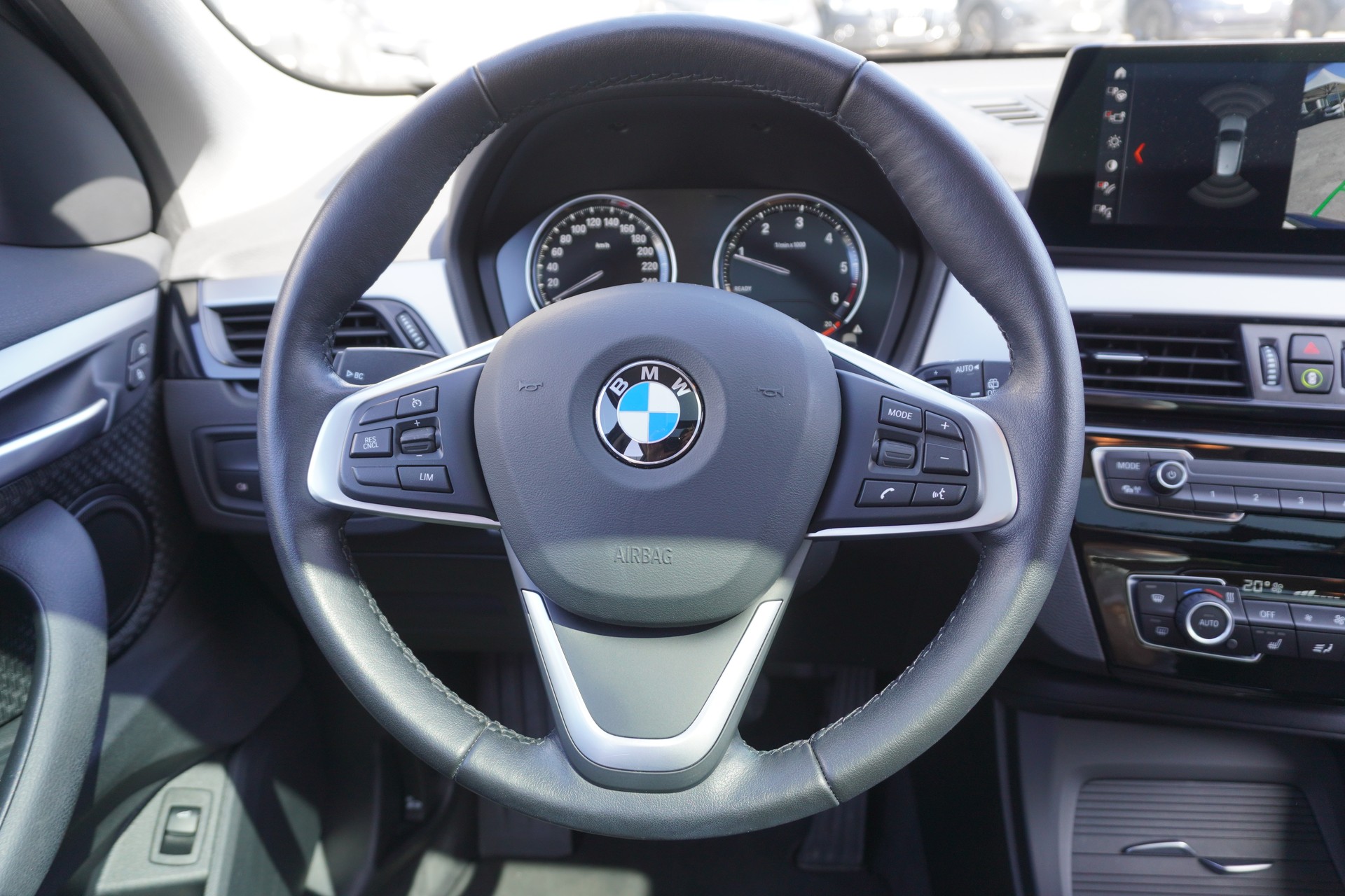 BMW X1 xDrive 20d Travel Edition Steptronic-image-16