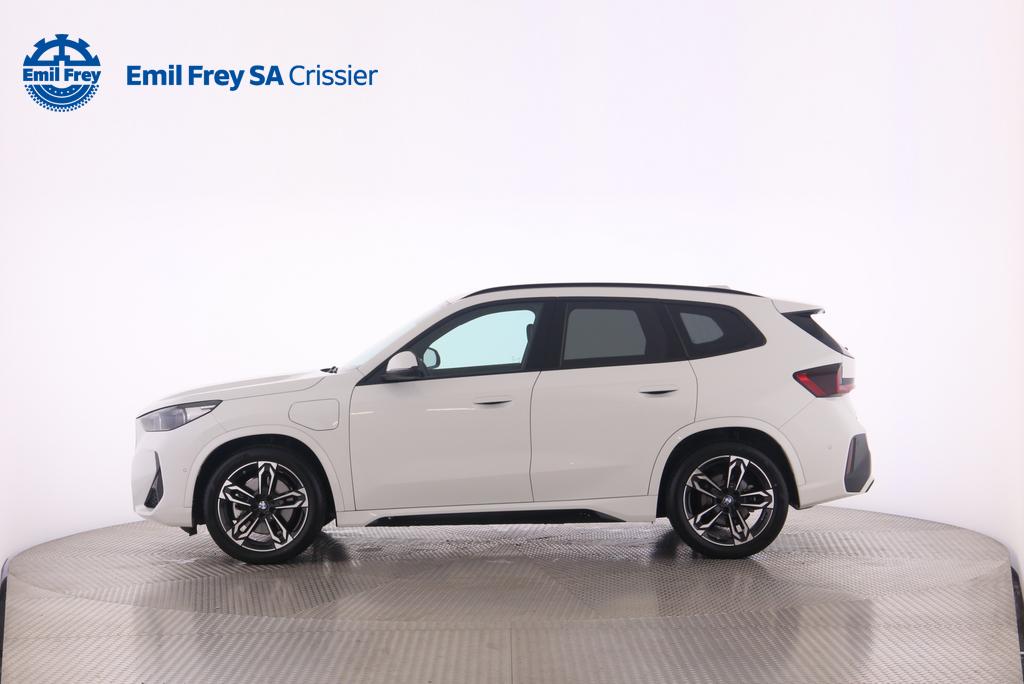 BMW X1 30e xDrive paddles-image-3