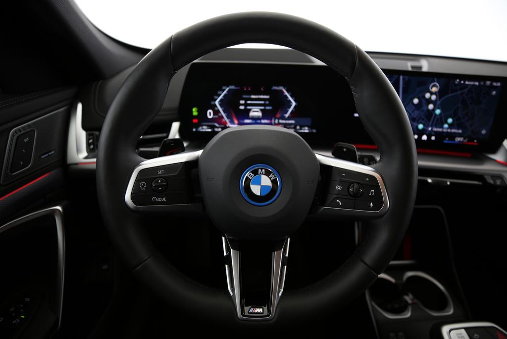 BMW X1 30e xDrive paddles-image-5