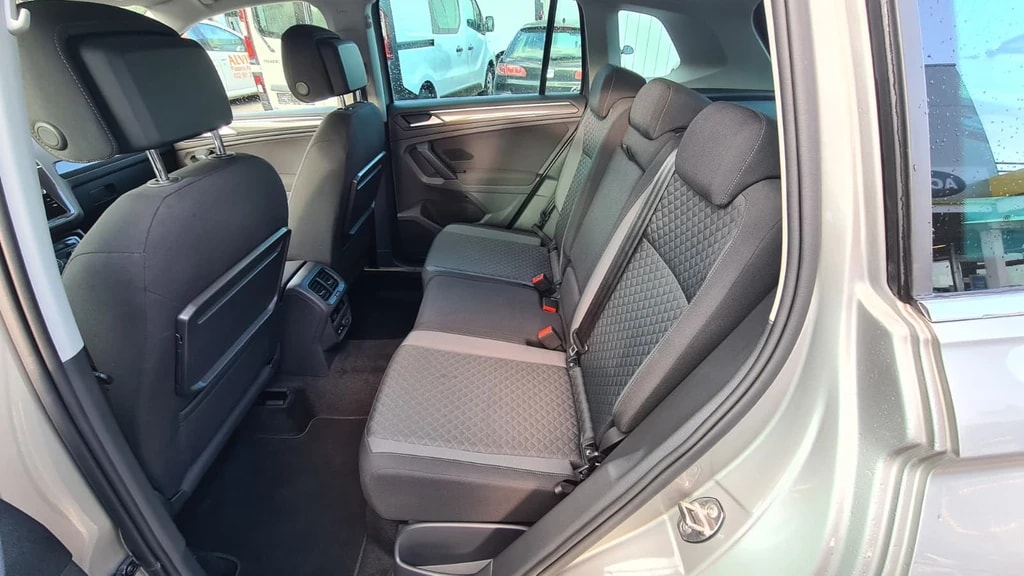 VW Tiguan 2.0 TDI SCR Comfortline 4Motion DSG ** mit Anh-Kupplung 2500 Kg ** Gr.Navi ** RF-Kamera ** Frisch ab MFK & Service **-image-16
