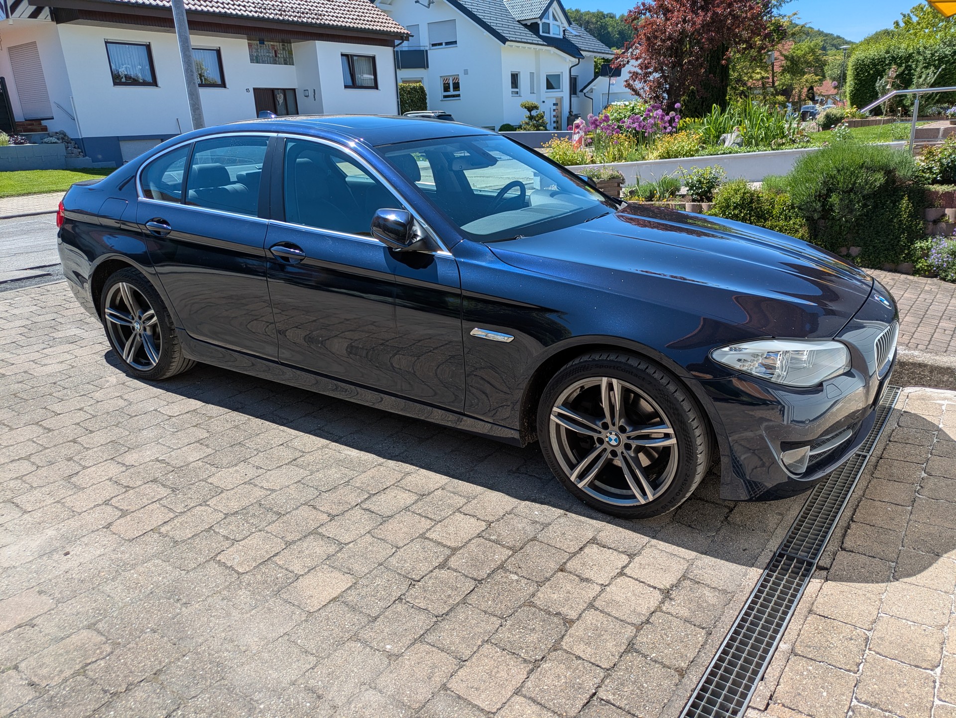BMW 520d-image-0