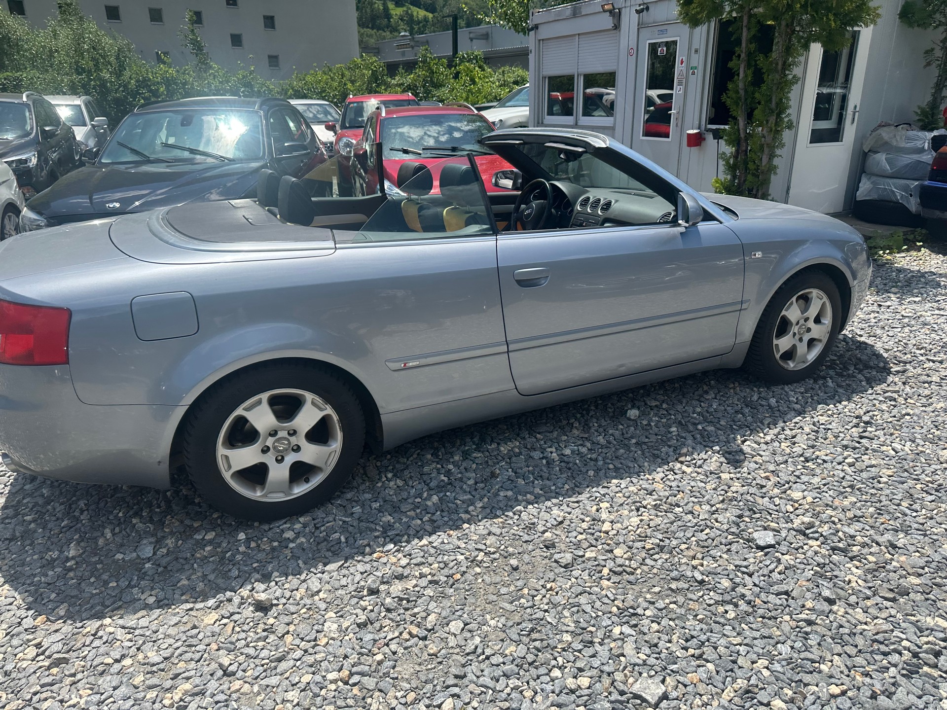 AUDI A4 Cabriolet 3.0 quattro-image-10