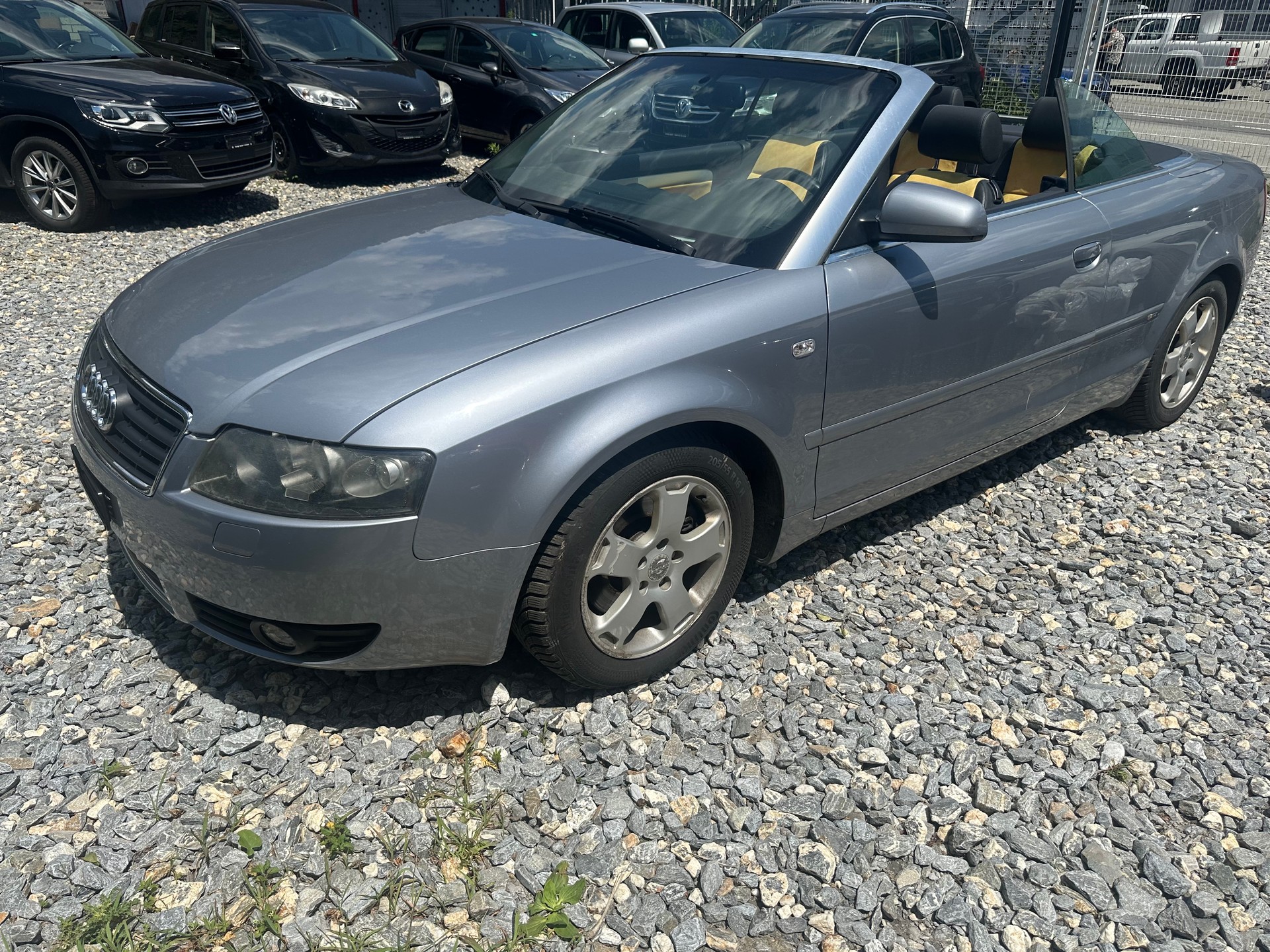 AUDI A4 Cabriolet 3.0 quattro-image-2